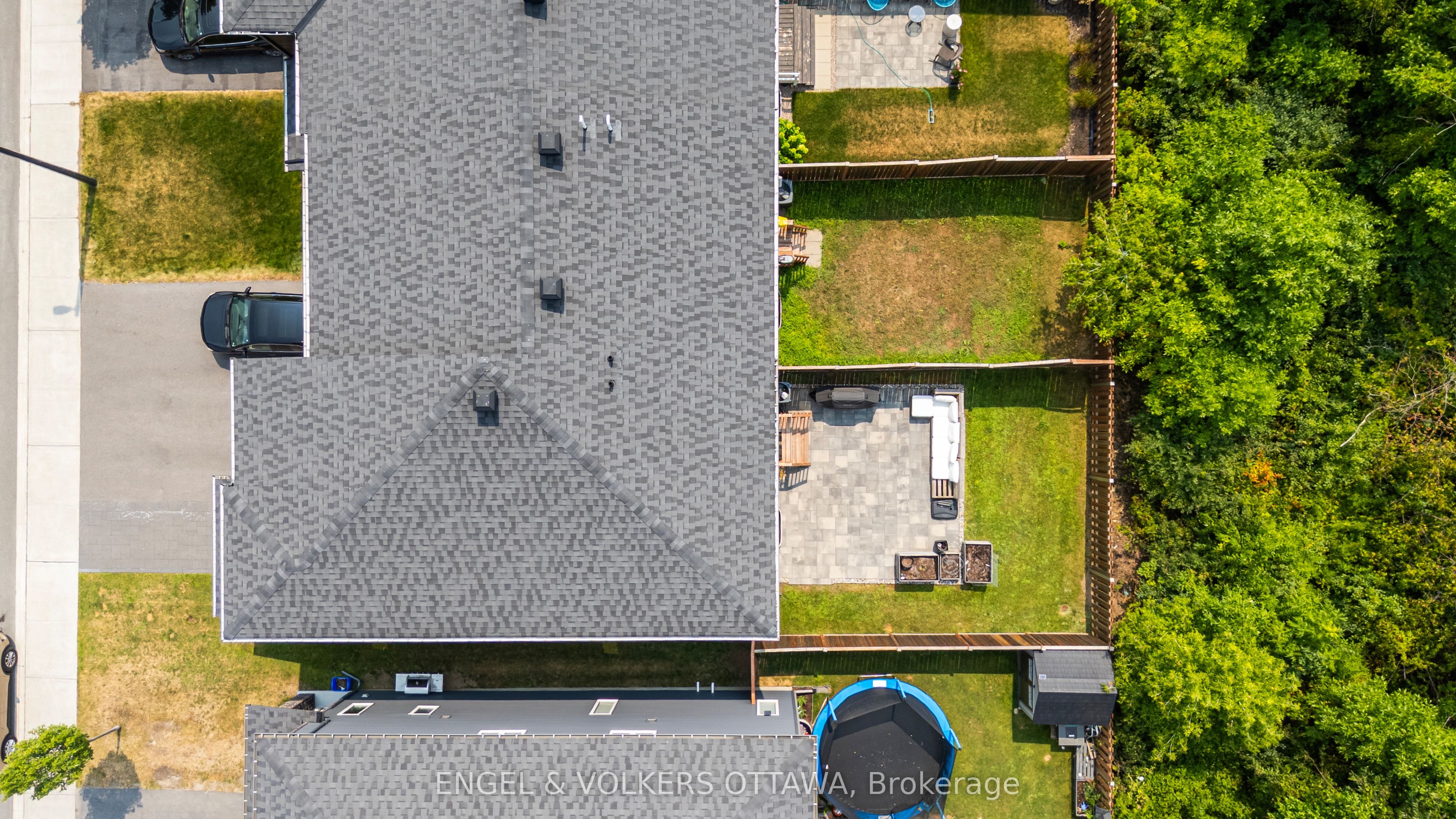 220 Geyser Place Property Photo 46