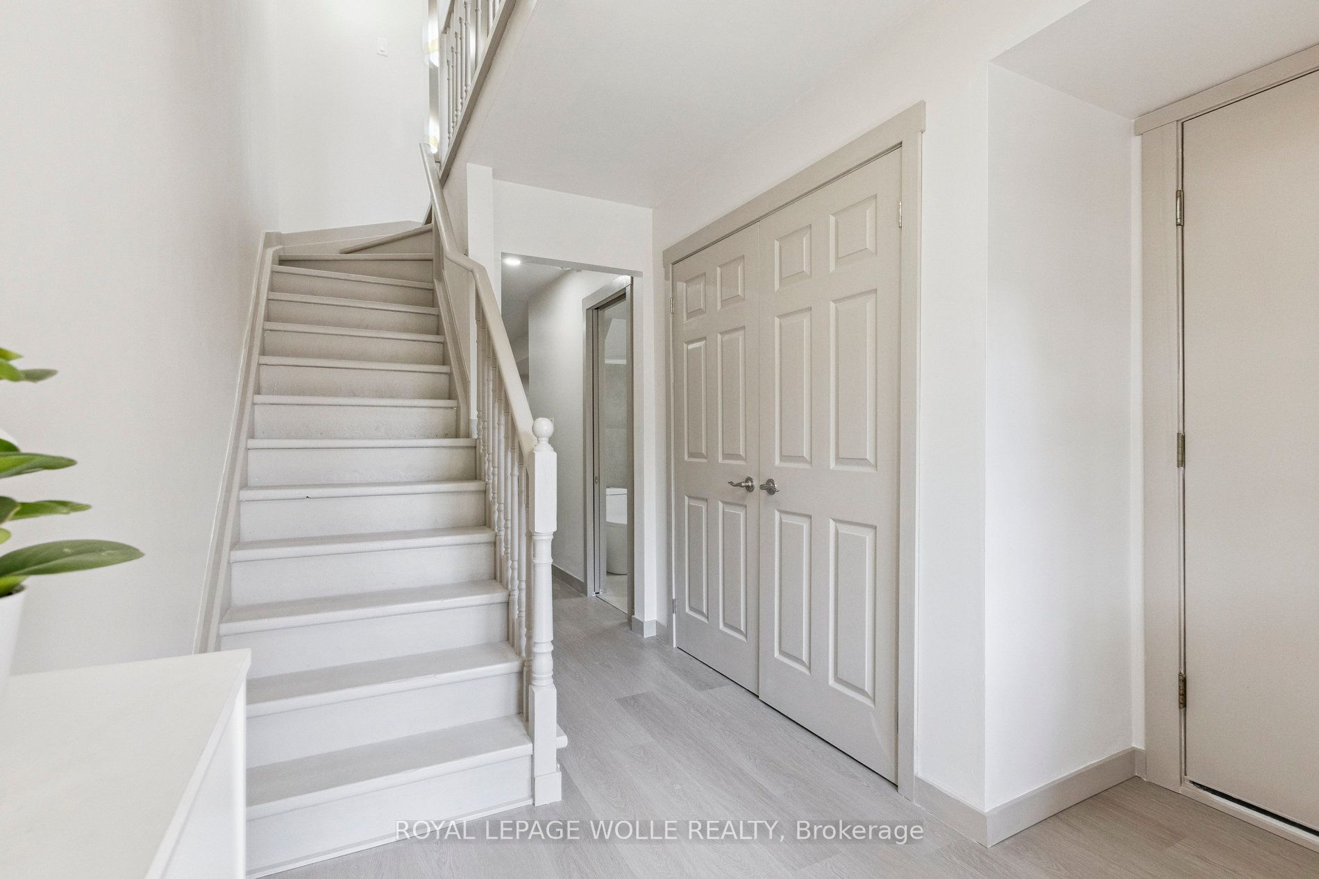 89 Woolwich Street 27 Property Photo 36