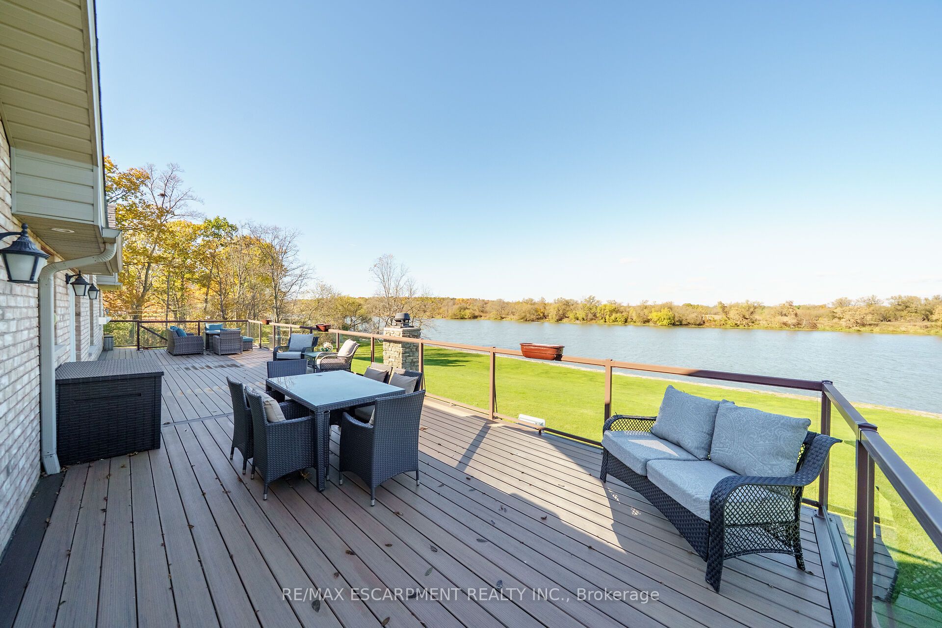 1140 River Road Property Photo 5