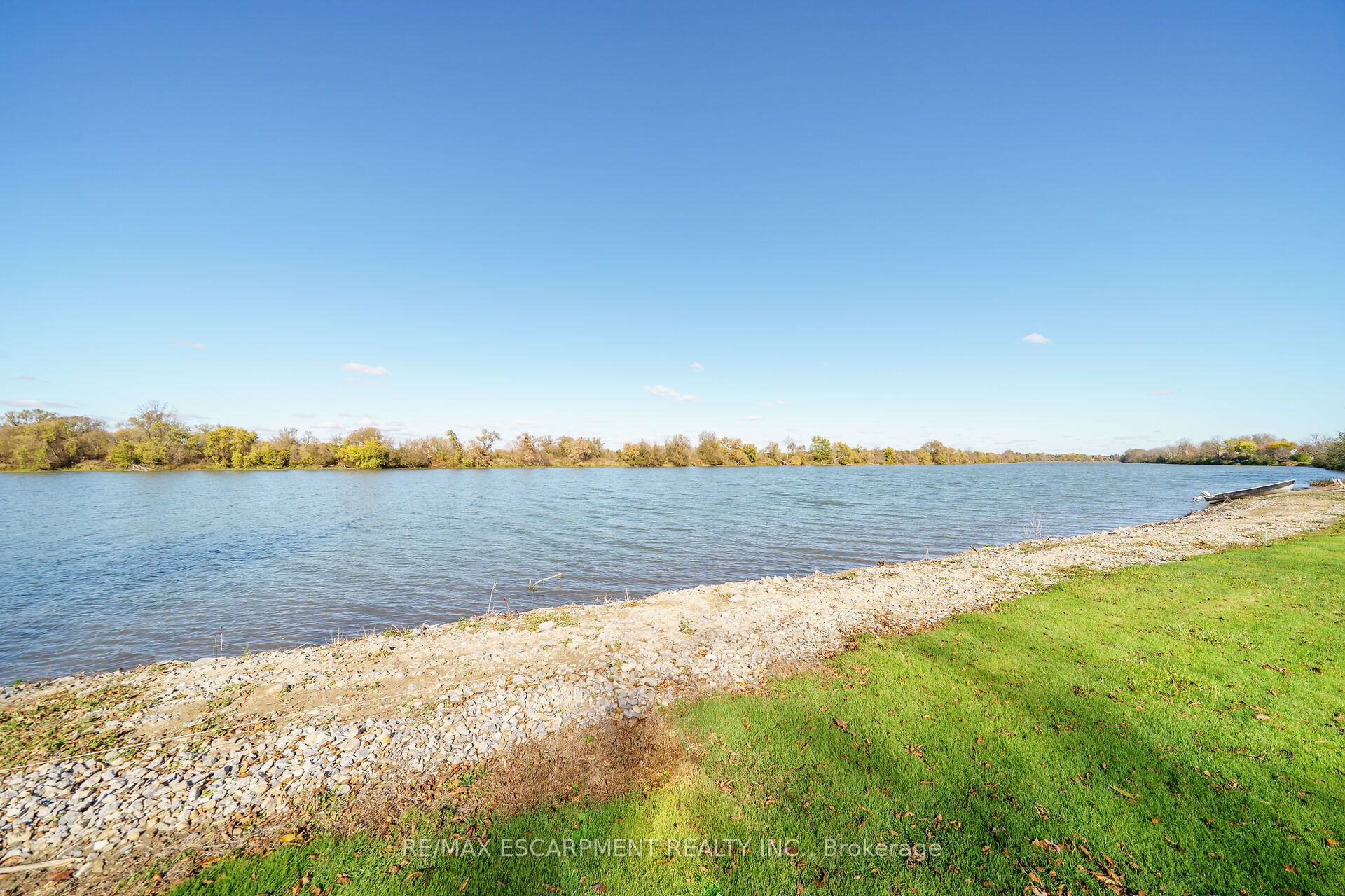 1140 River Road Property Photo 7