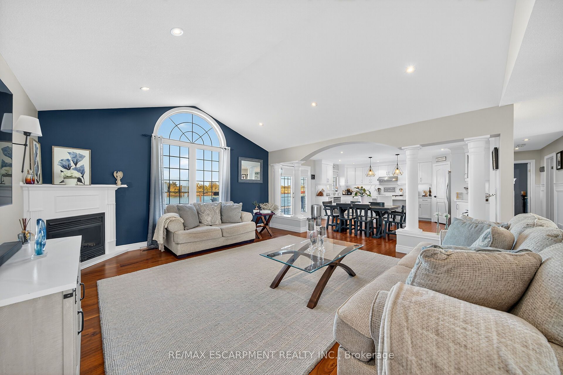 1140 River Road Property Photo 13