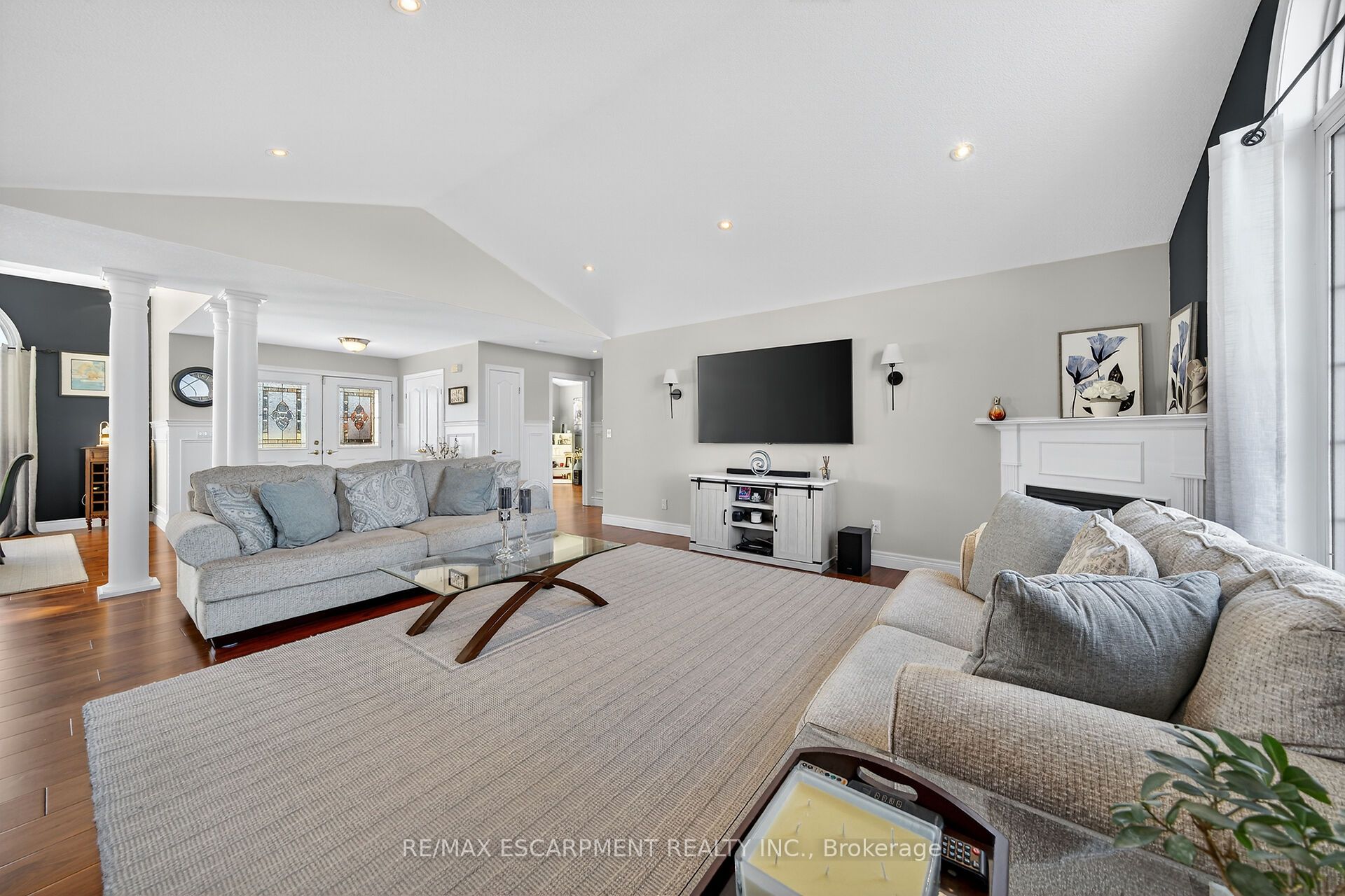 1140 River Road Property Photo 14