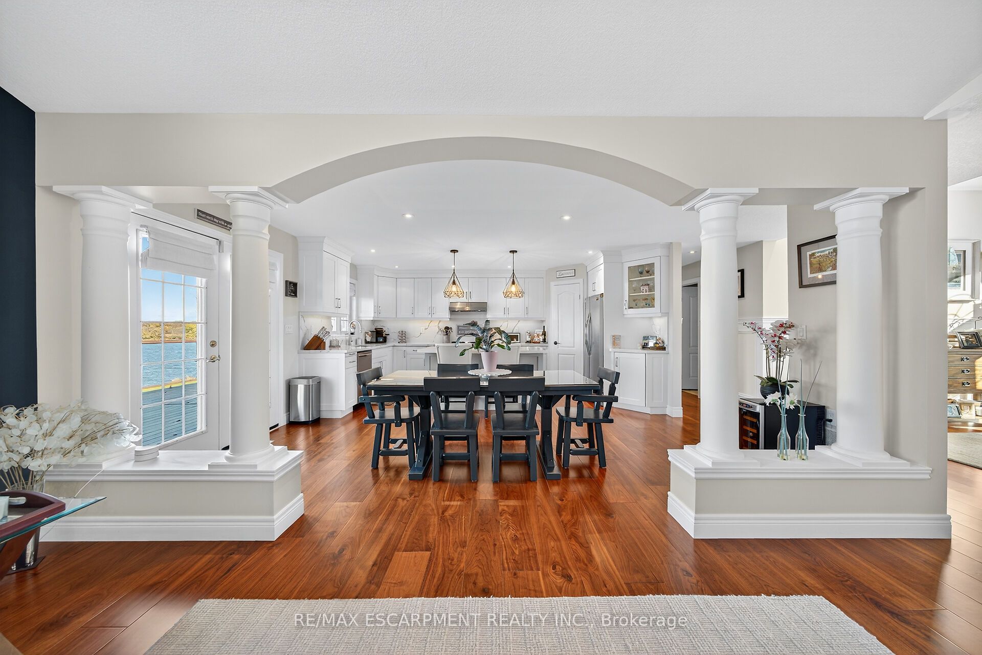 1140 River Road Property Photo 16