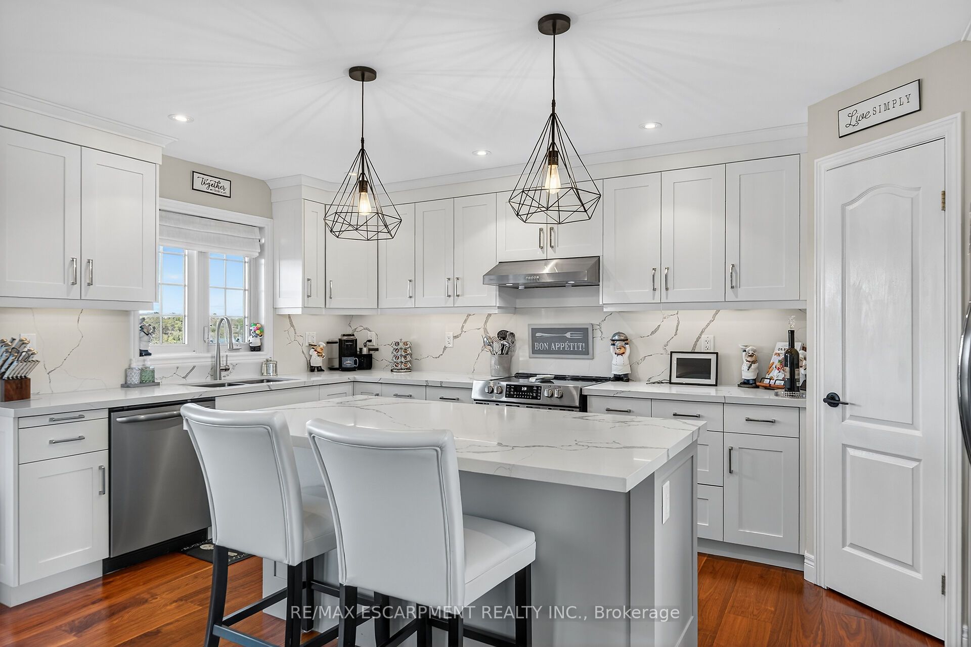 1140 River Road Property Photo 20