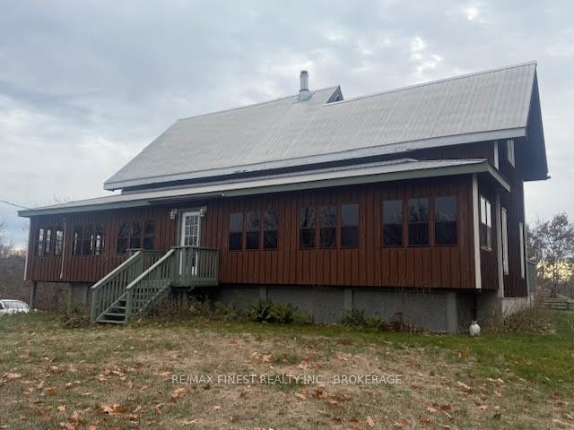 1146 Fourth Lake Road S