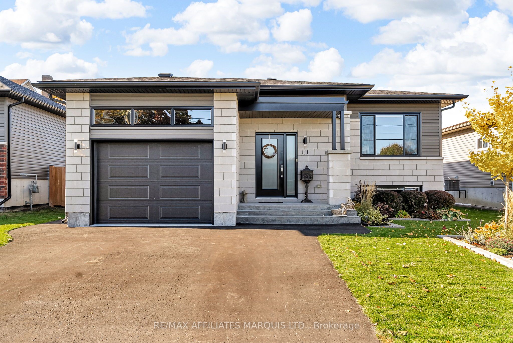 111 Leonia Street Property Photo 1