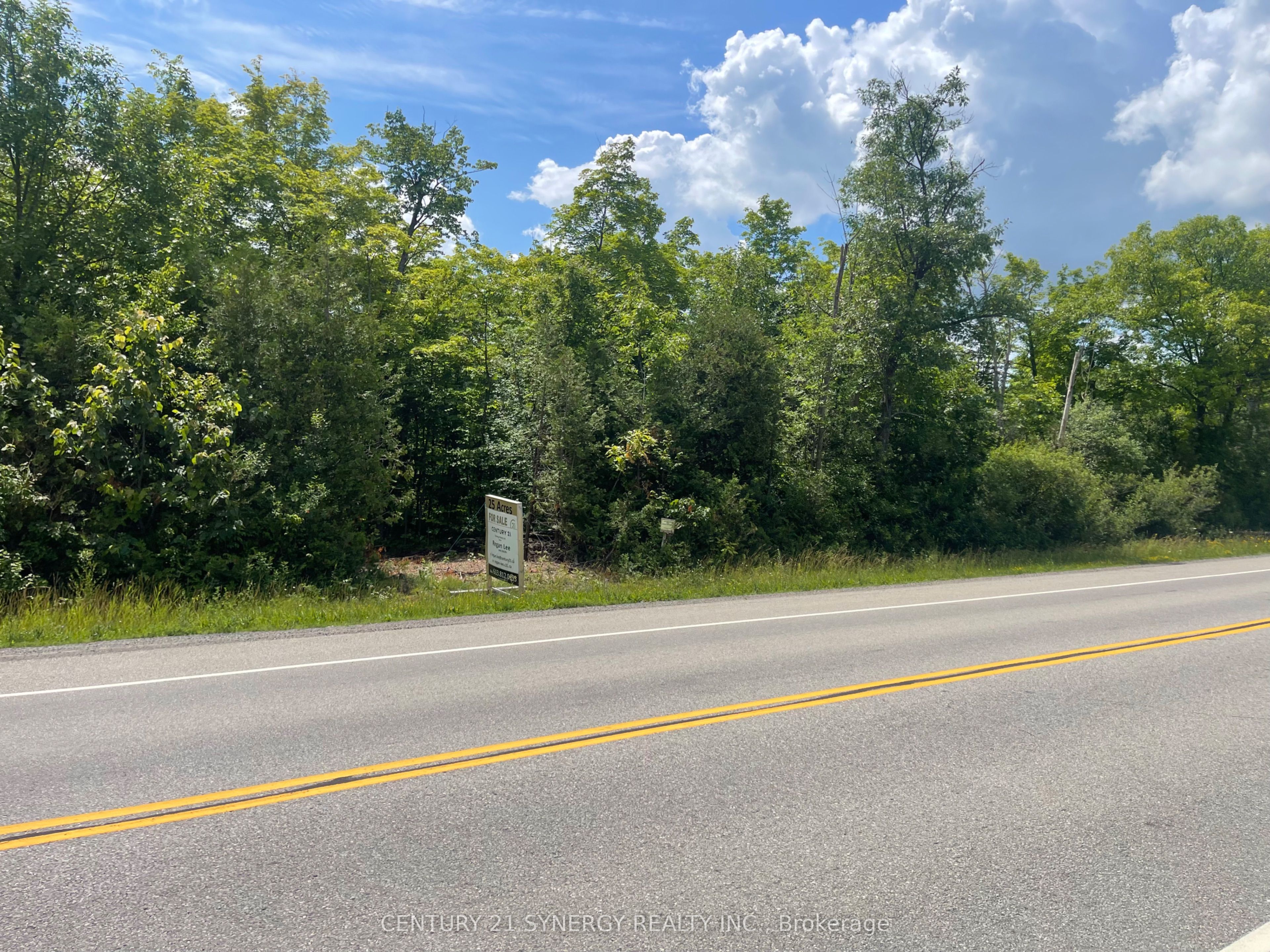 6710b Roger Stevens Acres Property Photo 1