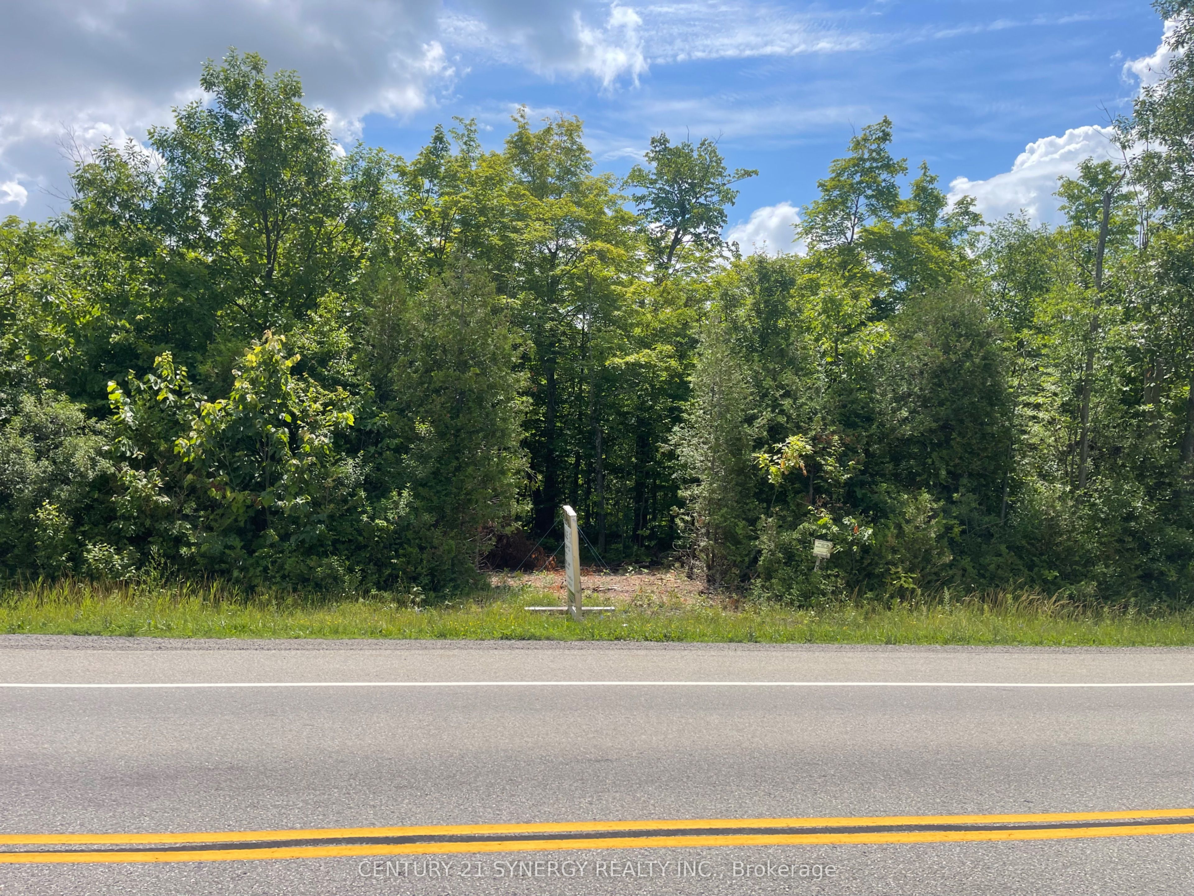 6710b Roger Stevens Acres Property Photo 2