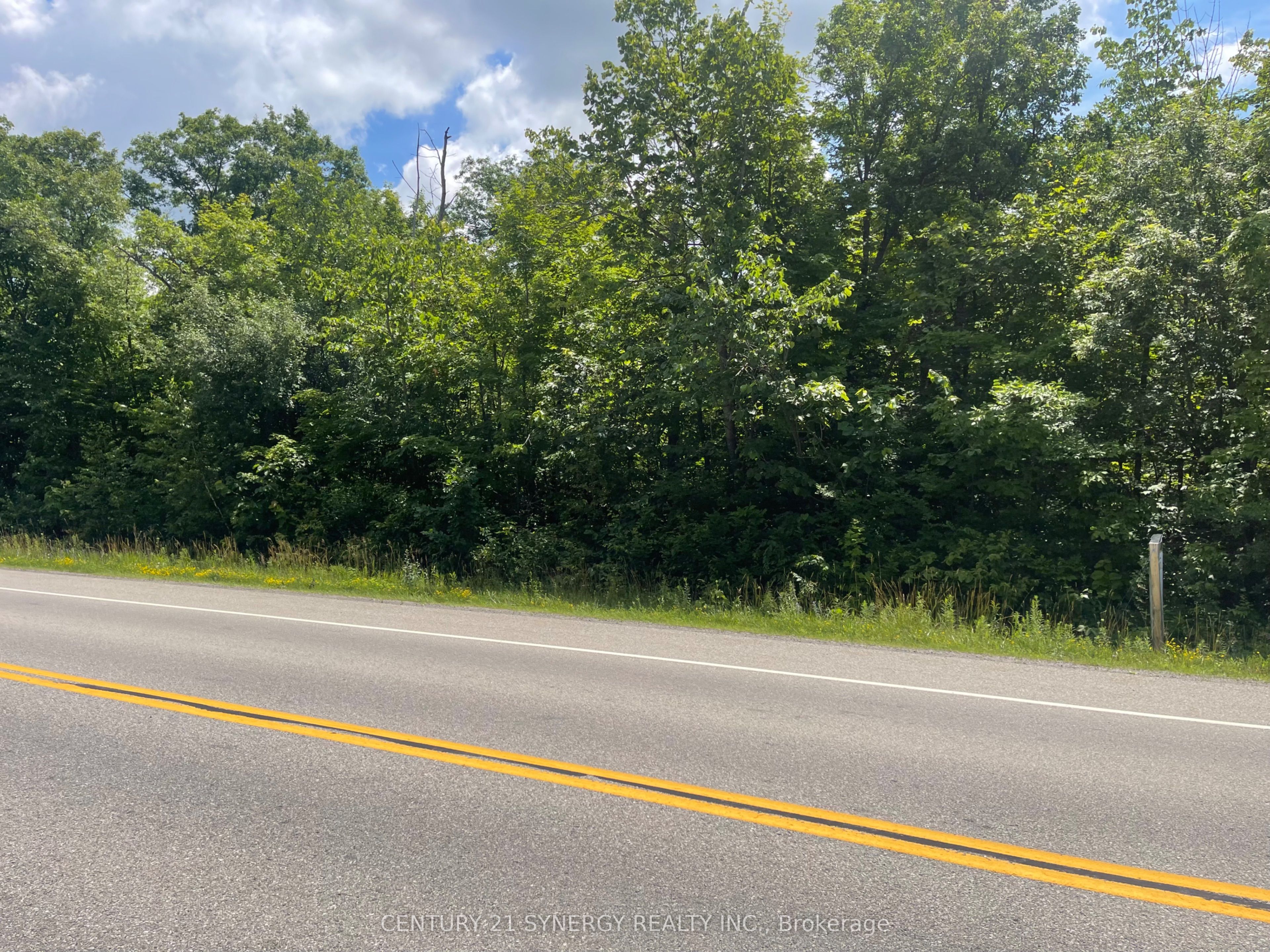 6710b Roger Stevens Acres Property Photo 3