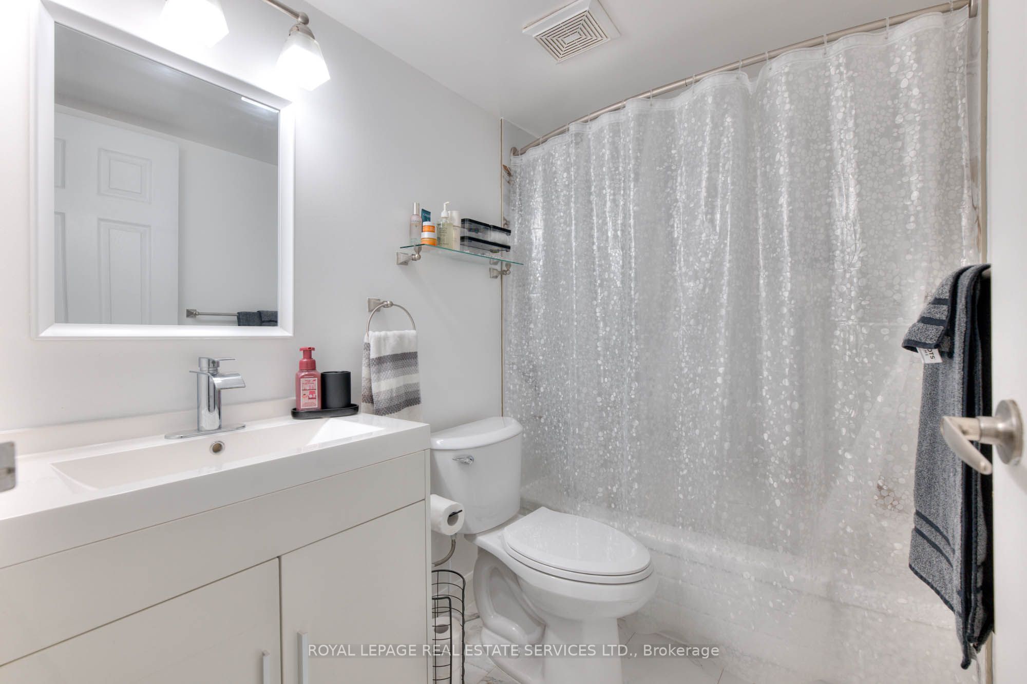 64 Benton Street 301 Property Photo 12