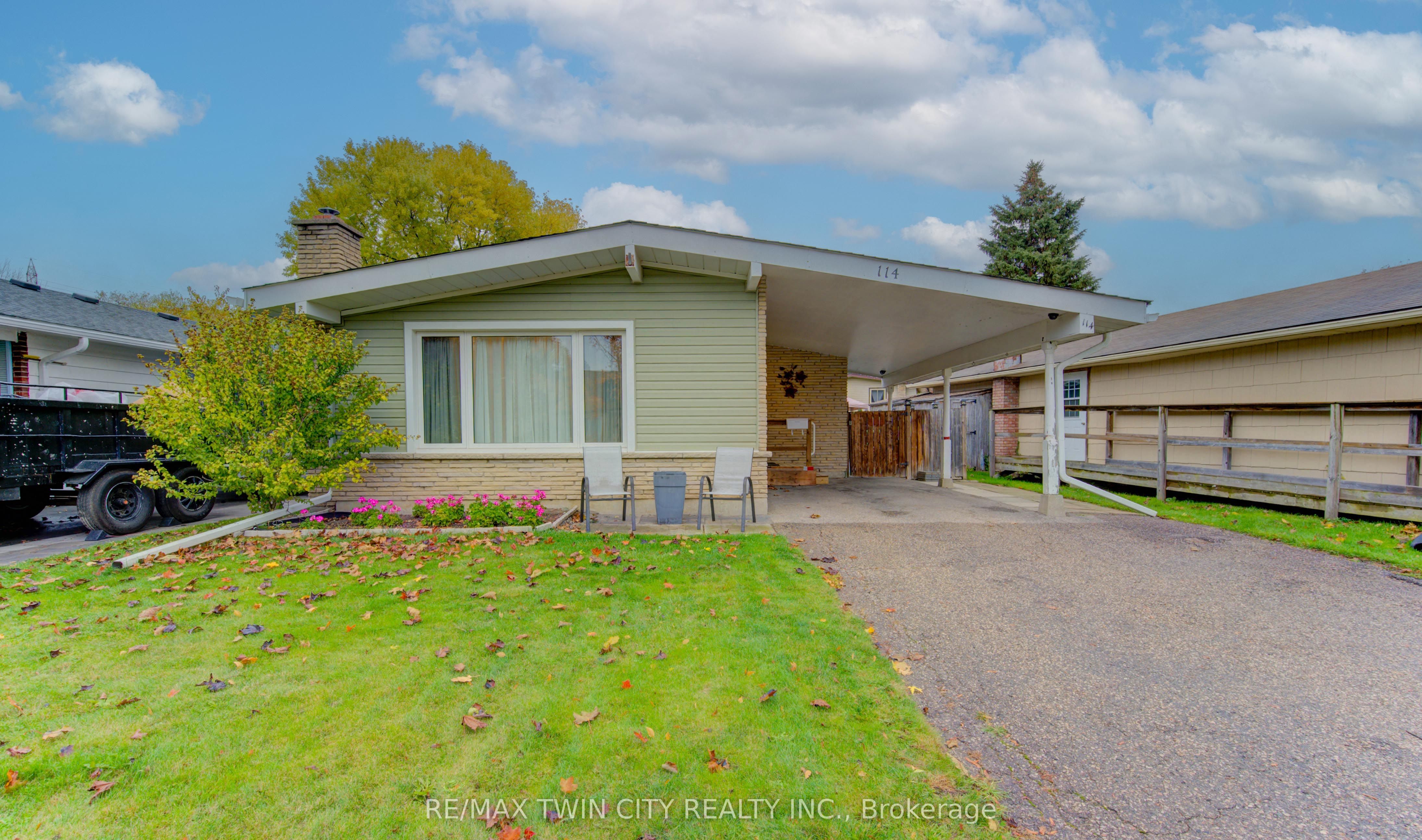 114 Selkirk Drive Property Photo 1