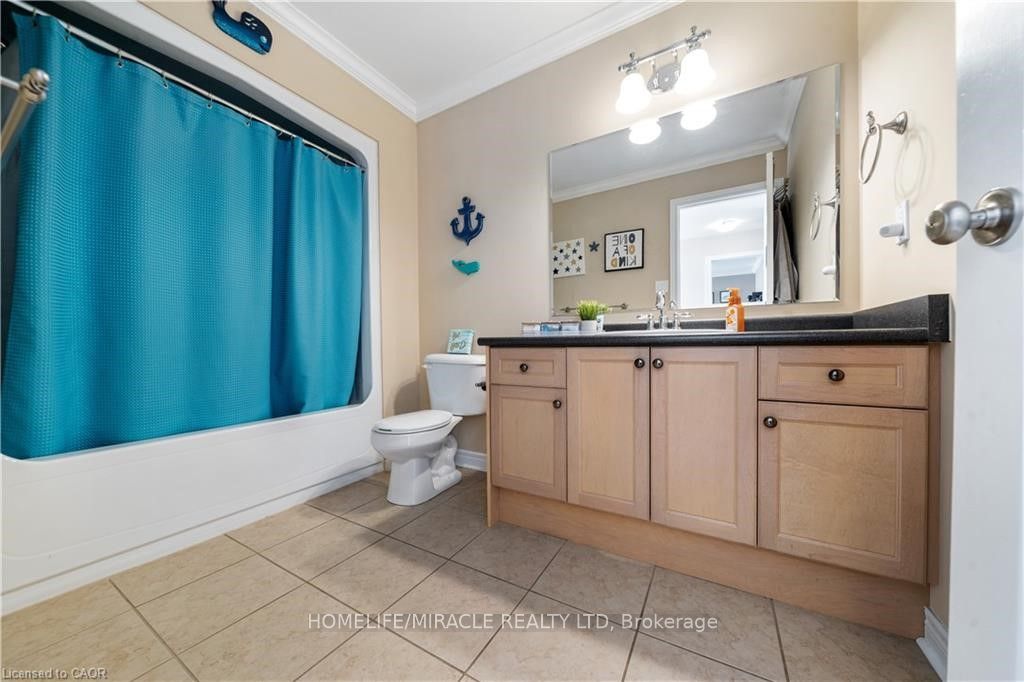 281 Doon South Drive Property Photo 17