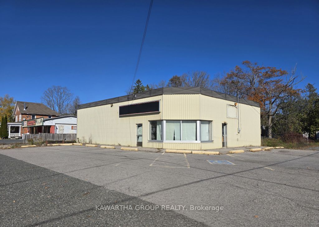 100 Forsyth St Property Photo 1