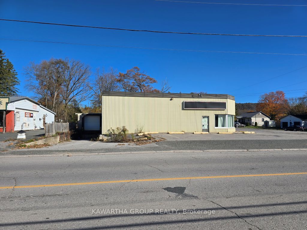 100 Forsyth St Property Photo 3