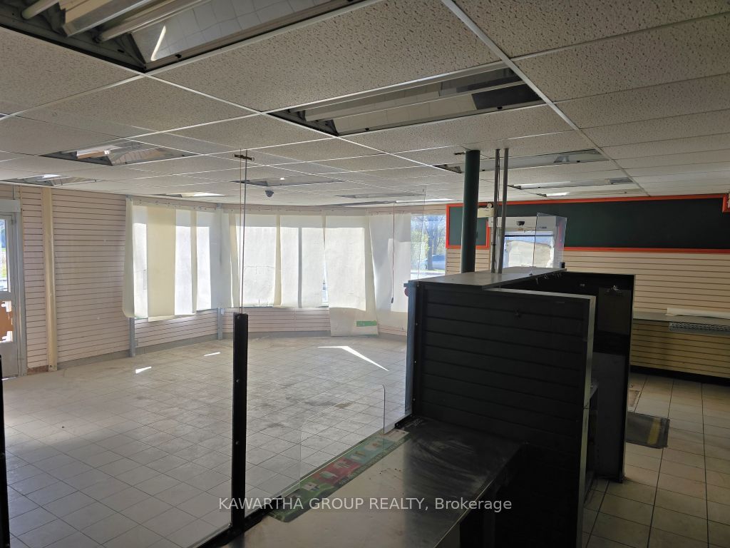 100 Forsyth St Property Photo 10