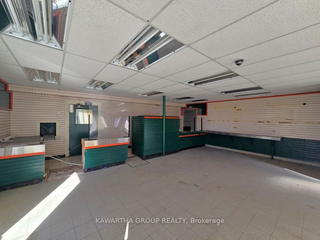 100 Forsyth St Property Photo 11