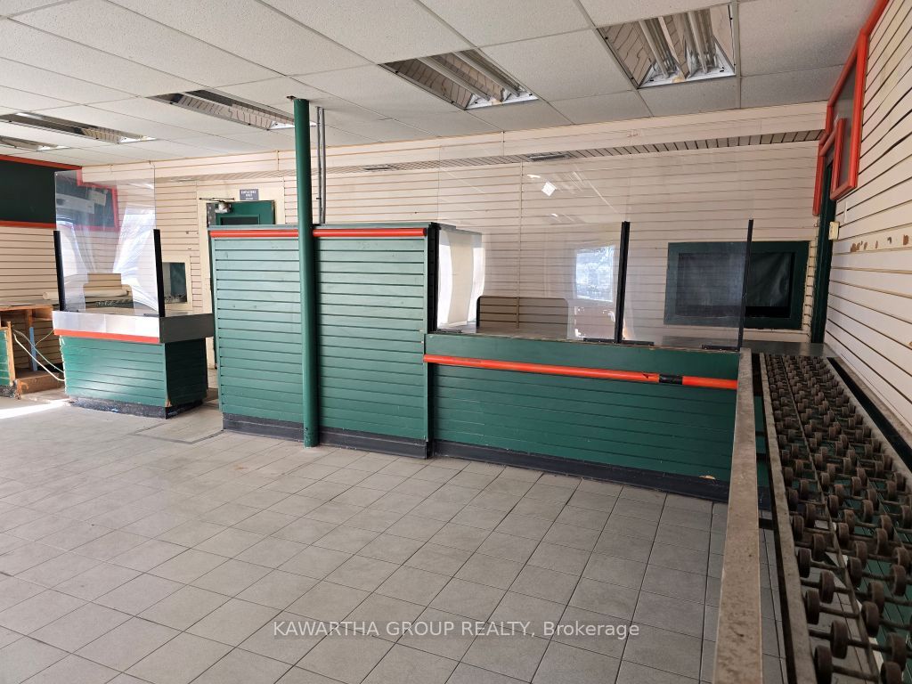 100 Forsyth St Property Photo 12