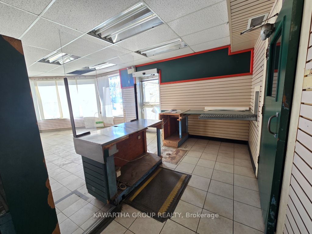 100 Forsyth St Property Photo 13