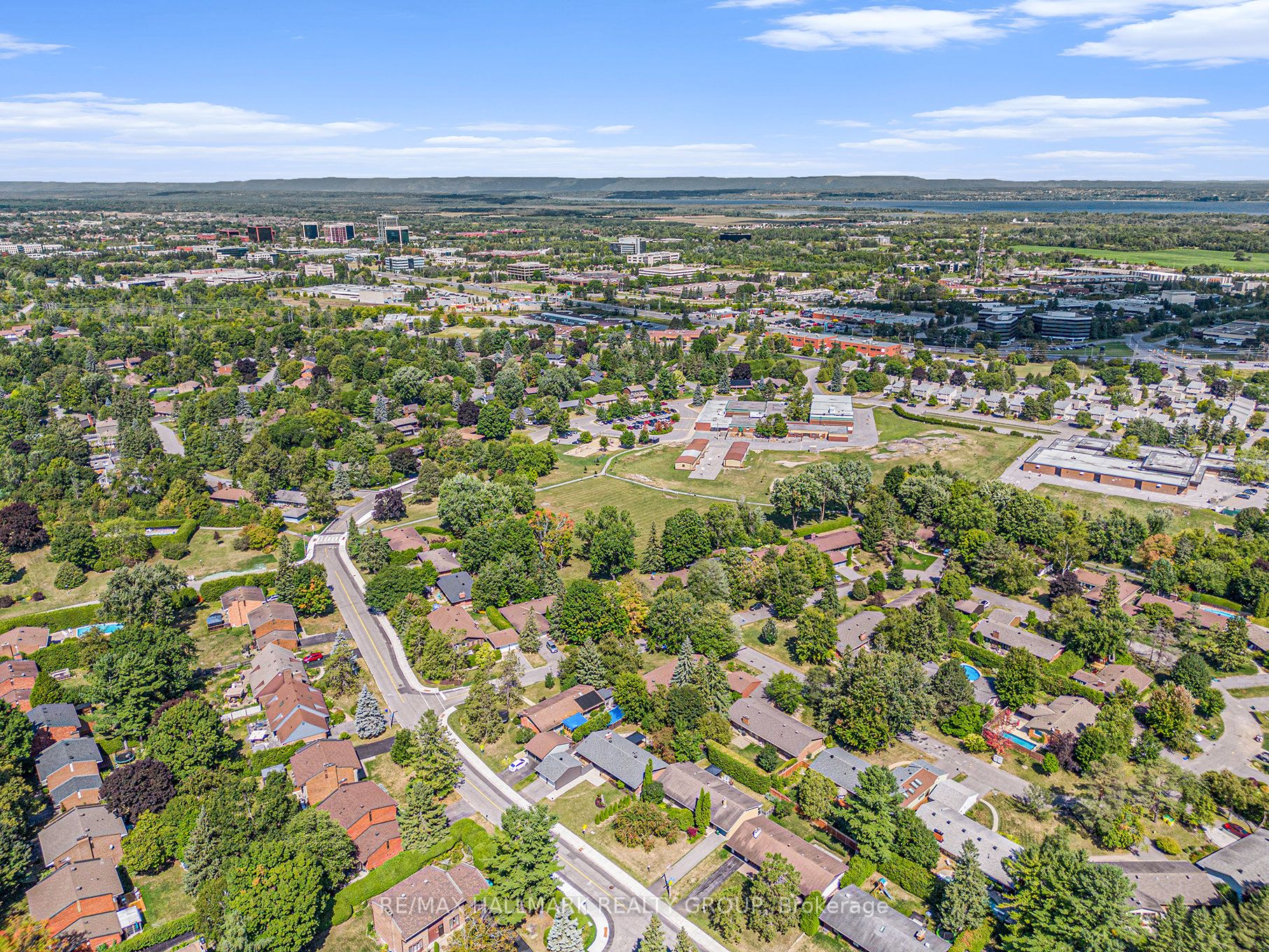 70 Varley Drive Property Photo 40