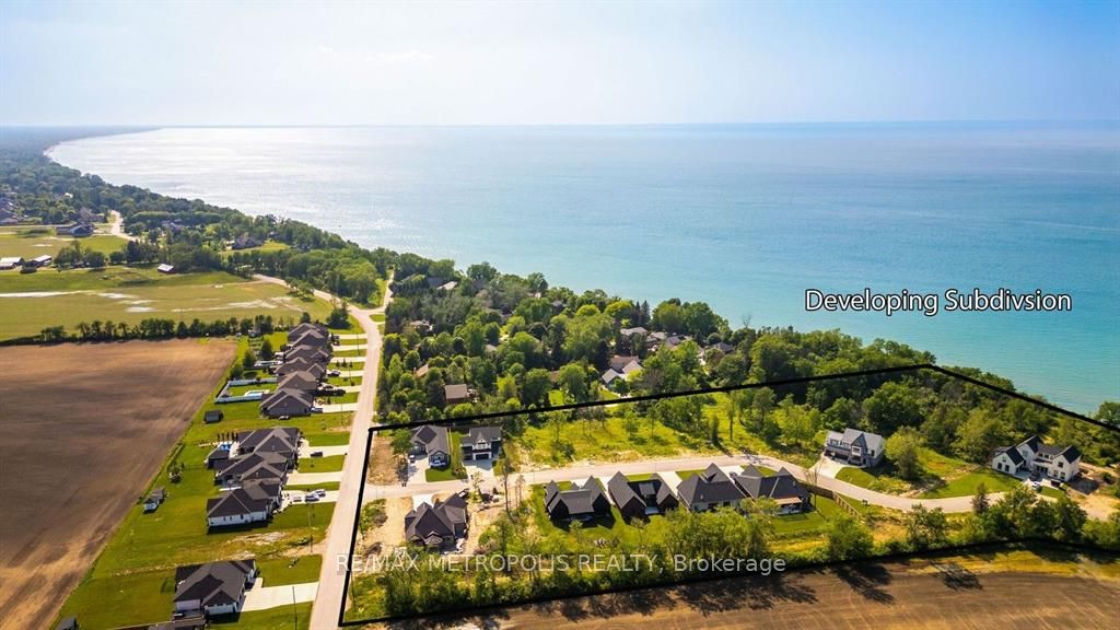 7049 Blue Coasts Heights Property Photo 7