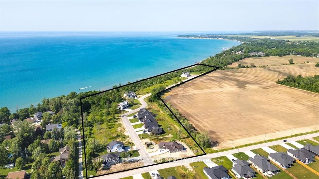 7049 Blue Coasts Heights Property Photo 8