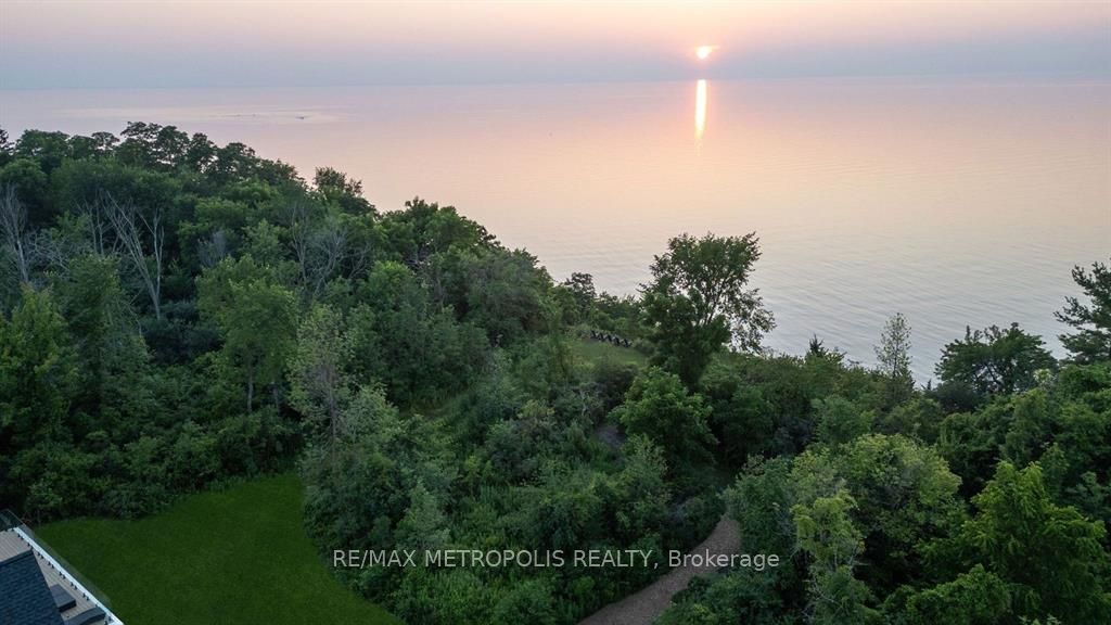 7049 Blue Coasts Heights Property Photo 16