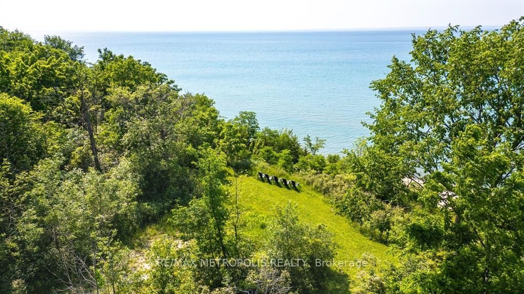 7049 Blue Coasts Heights Property Photo 17