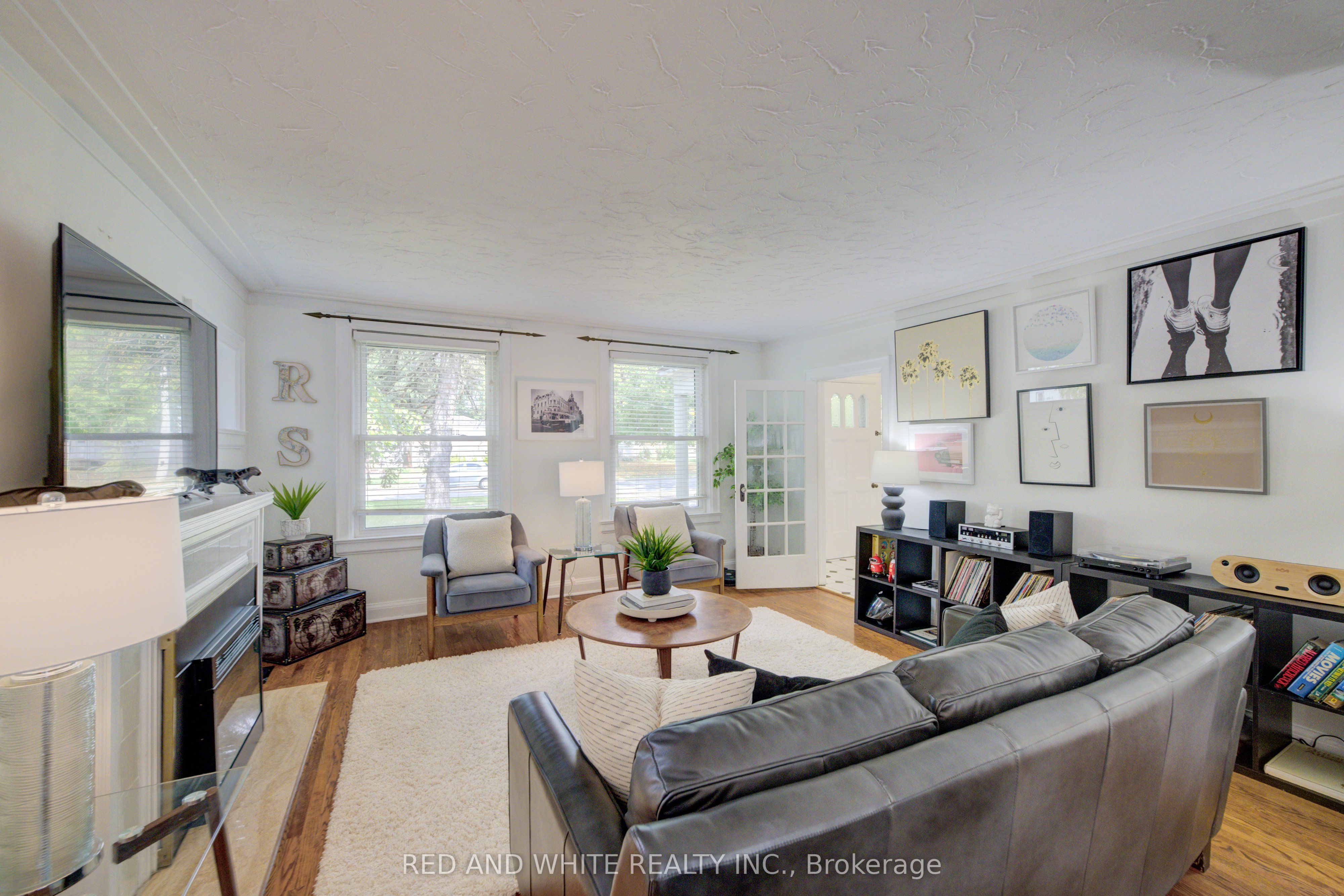 305 Main Street Property Photo 11