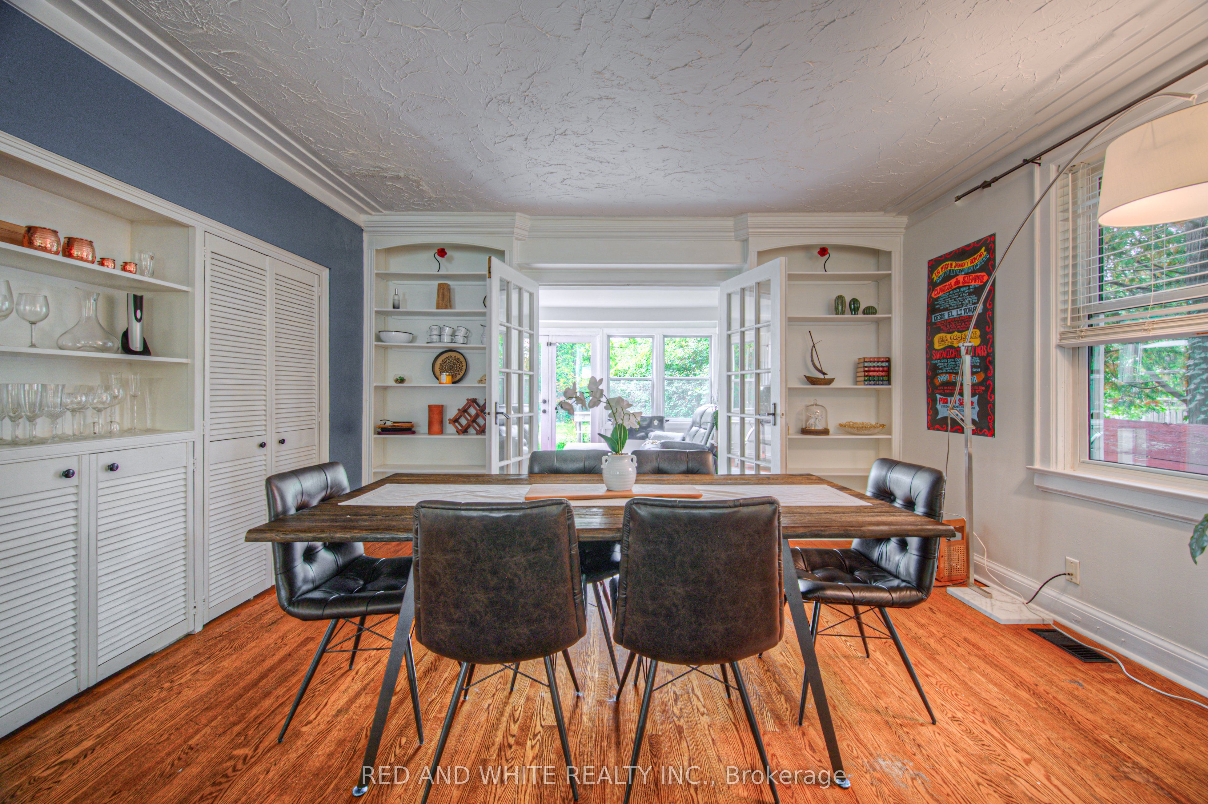 305 Main Street Property Photo 12