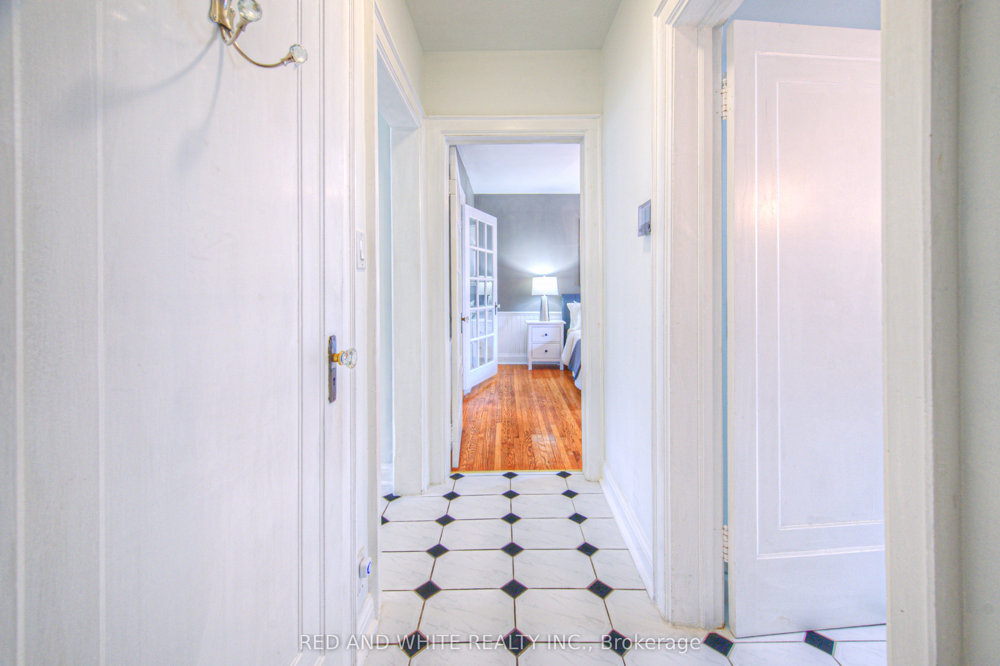 305 Main Street Property Photo 20