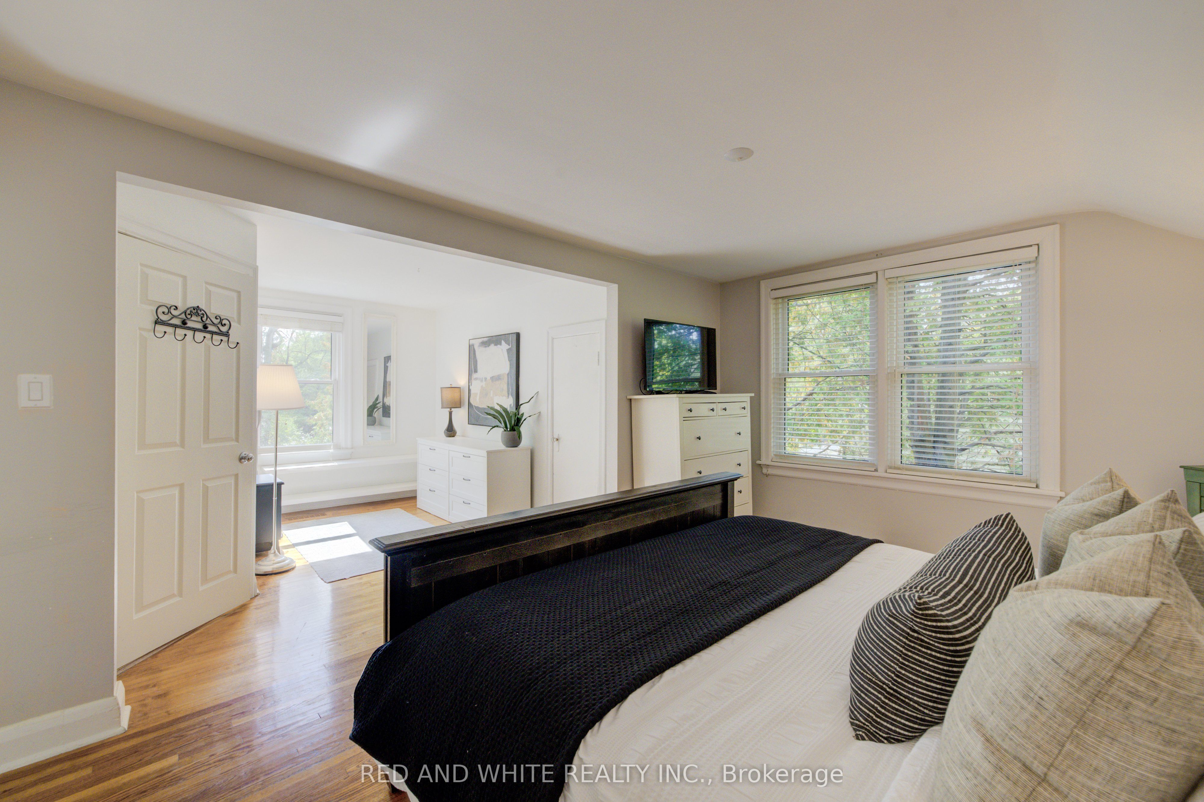 305 Main Street Property Photo 29