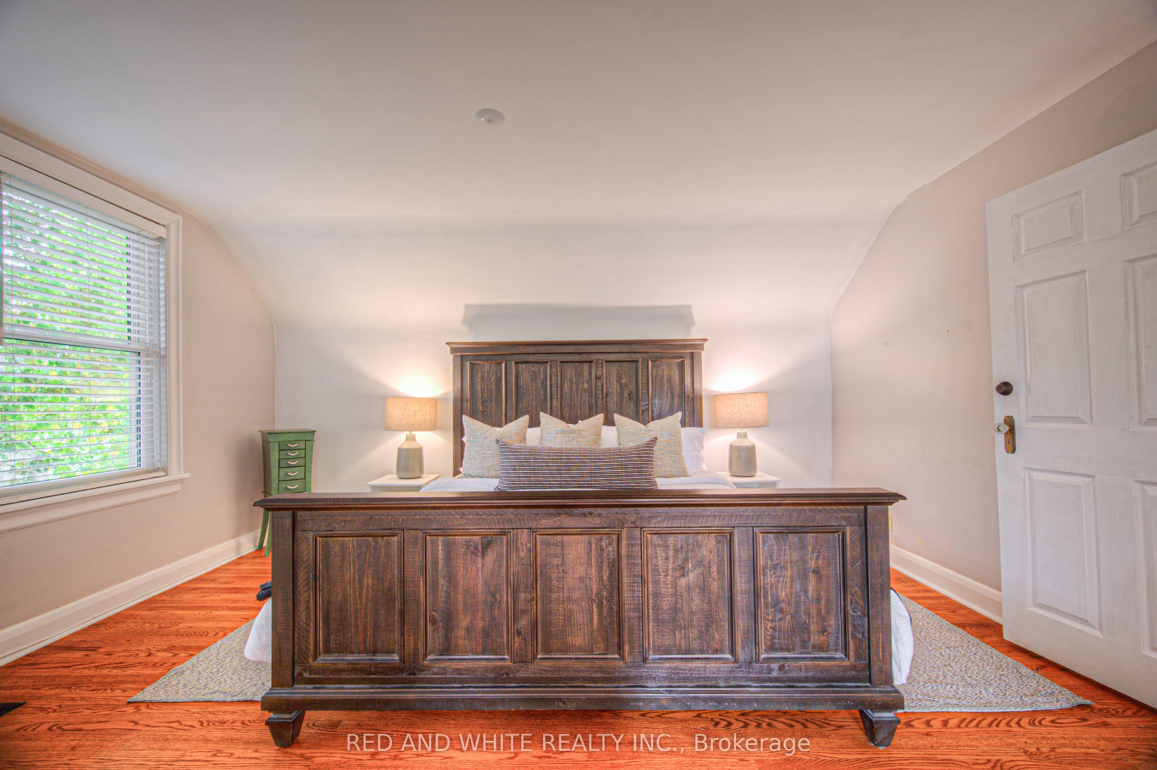 305 Main Street Property Photo 31