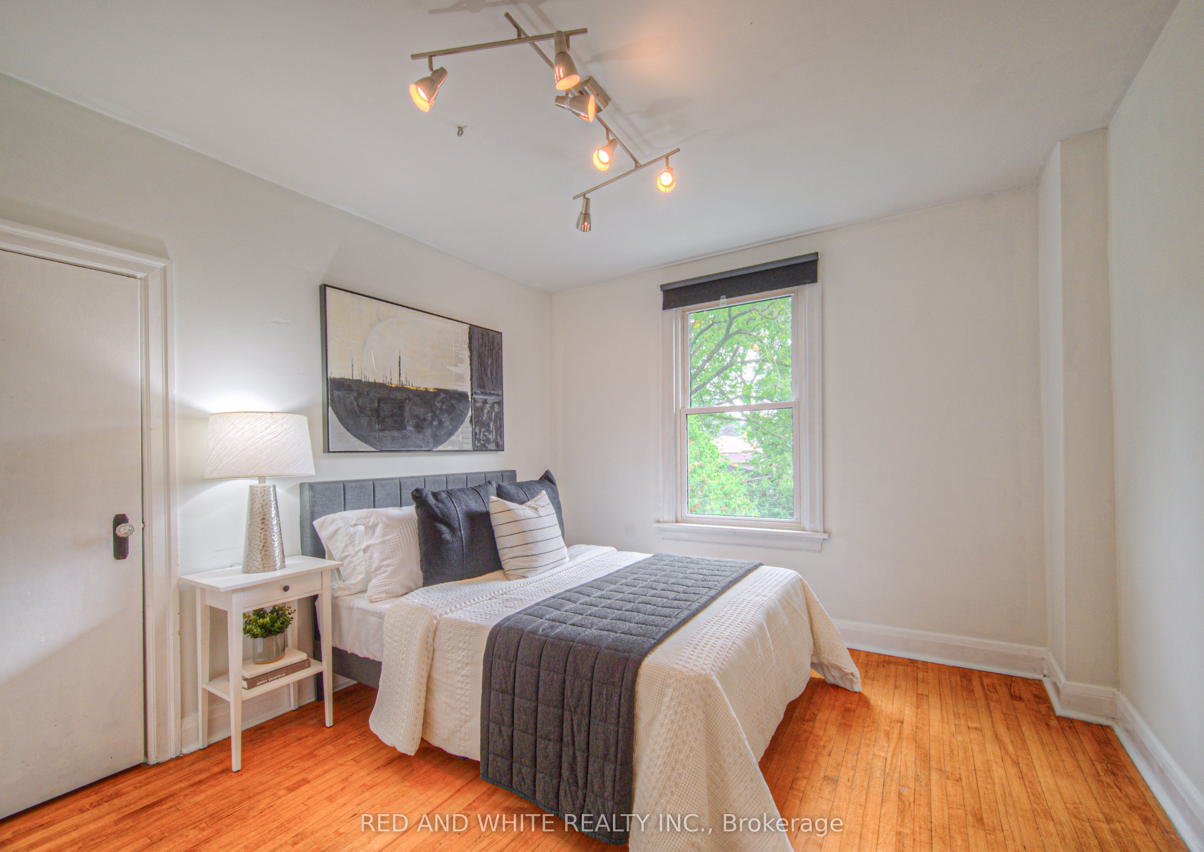 305 Main Street Property Photo 34