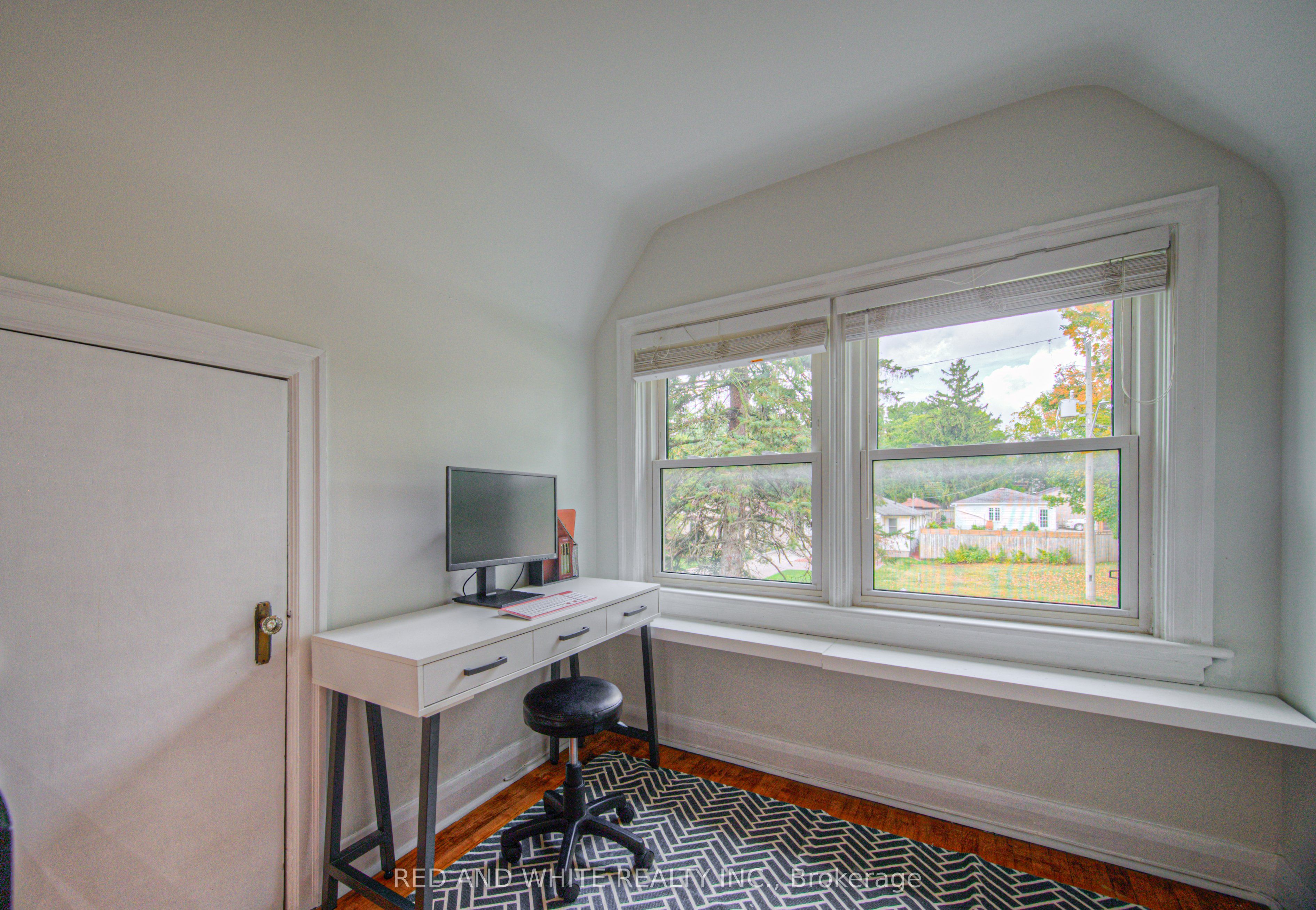 305 Main Street Property Photo 37