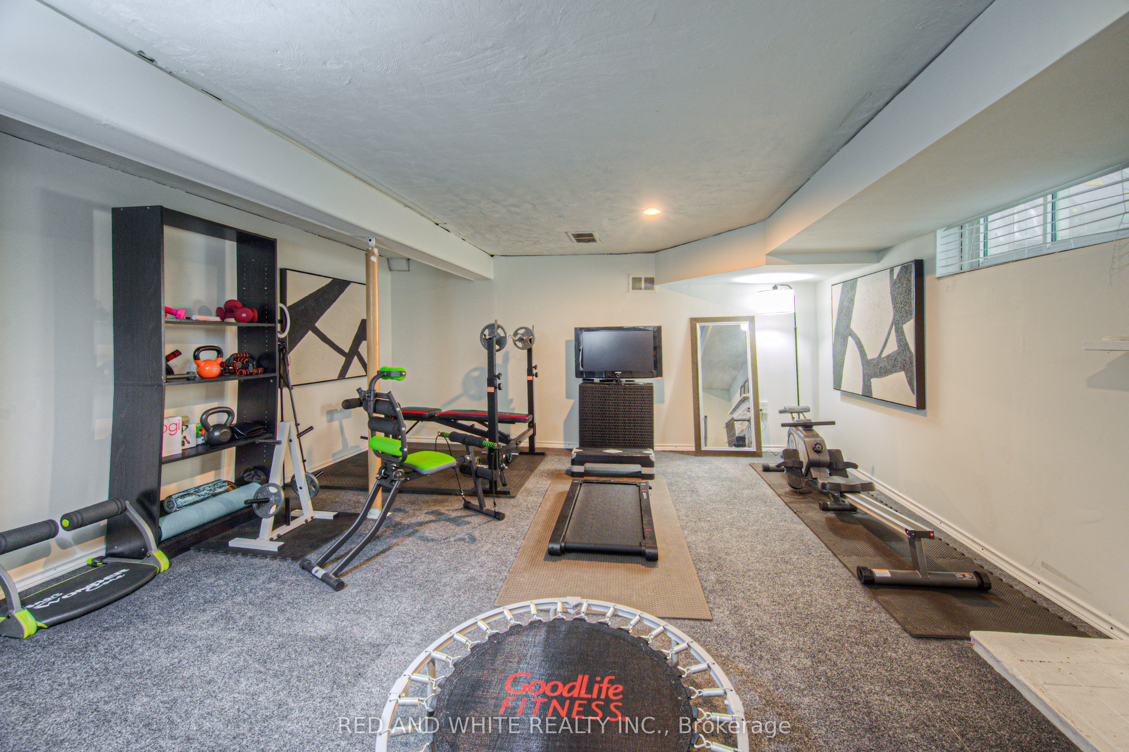 305 Main Street Property Photo 38