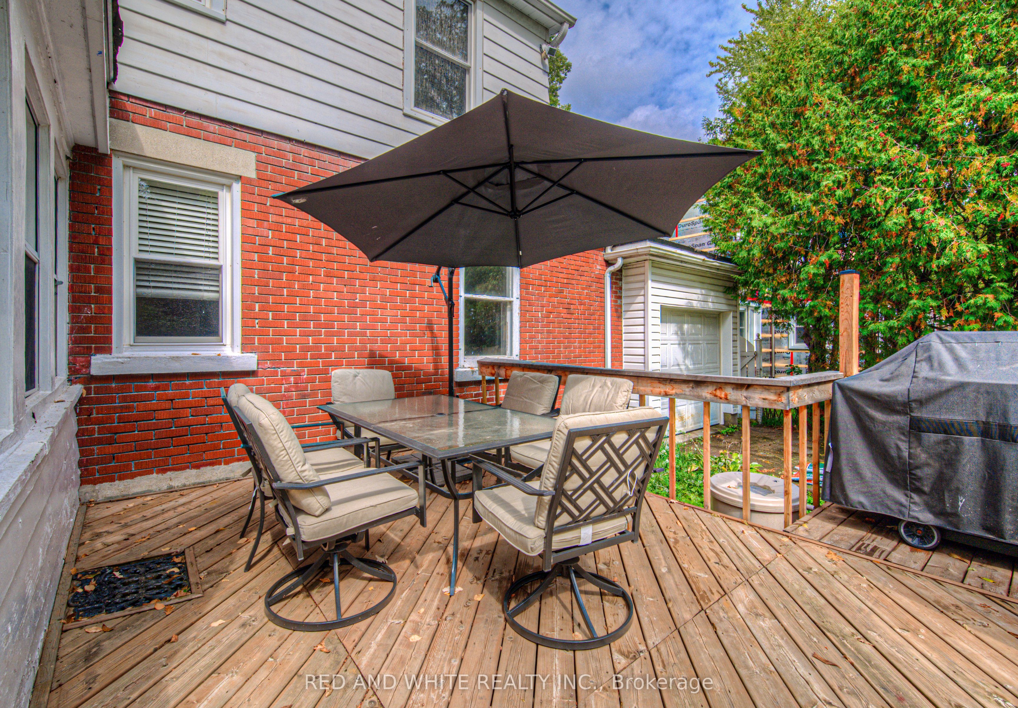 305 Main Street Property Photo 44