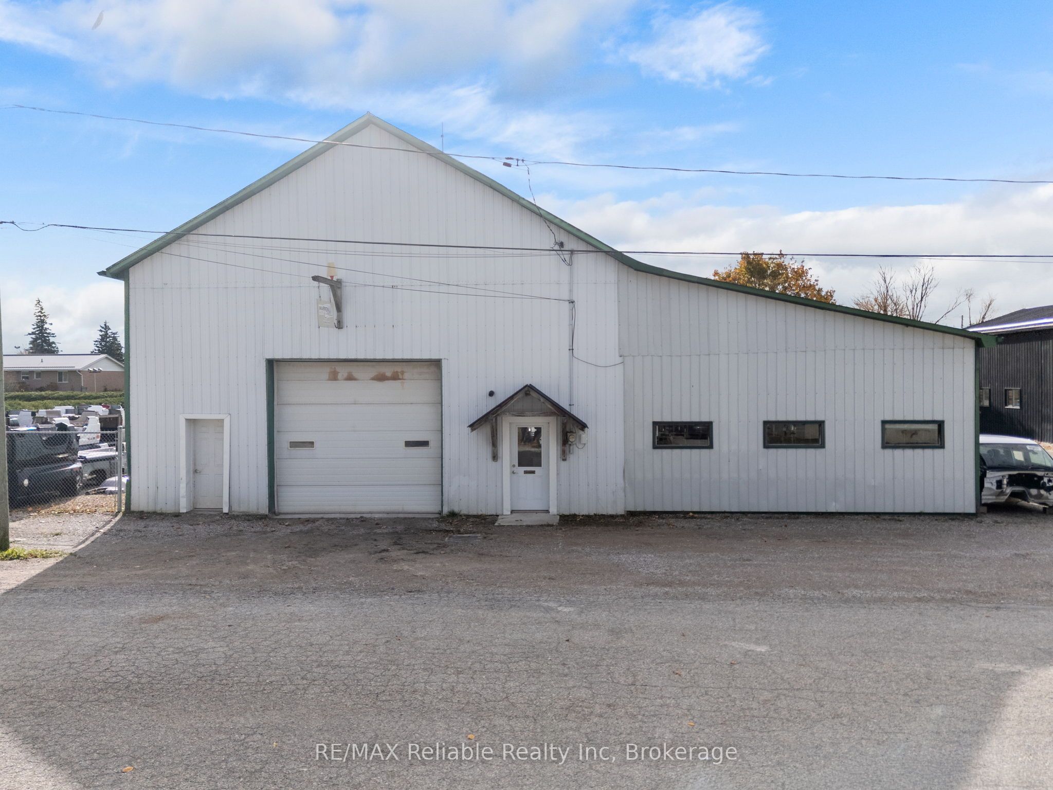 6991 Raglan Street Property Photo 1