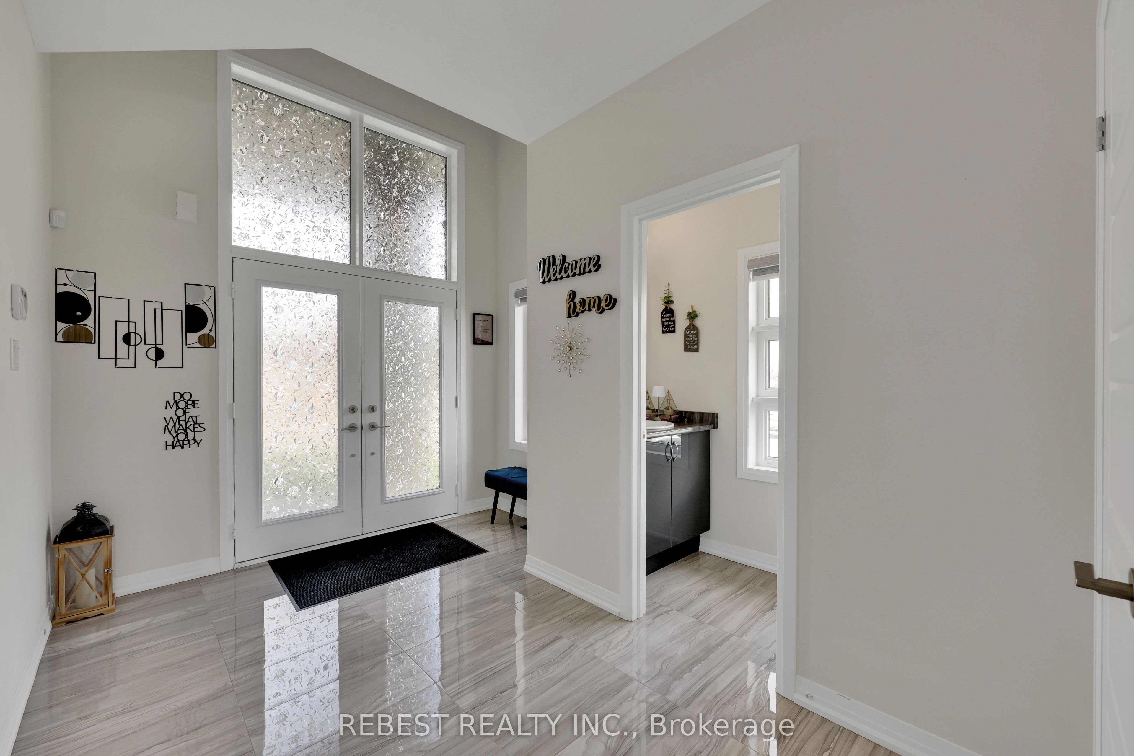 130 Hitchman Street Property Photo 9