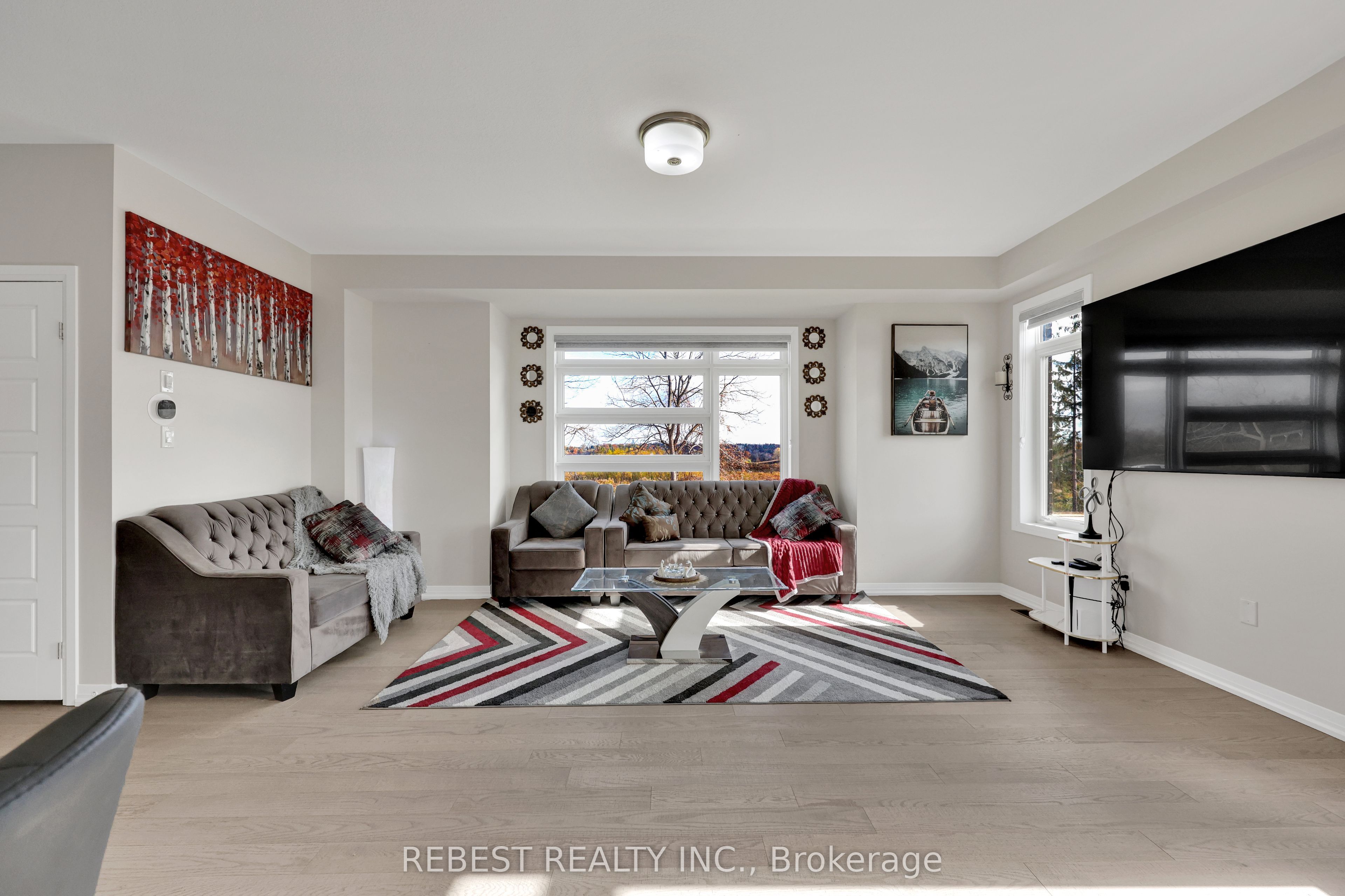 130 Hitchman Street Property Photo 13