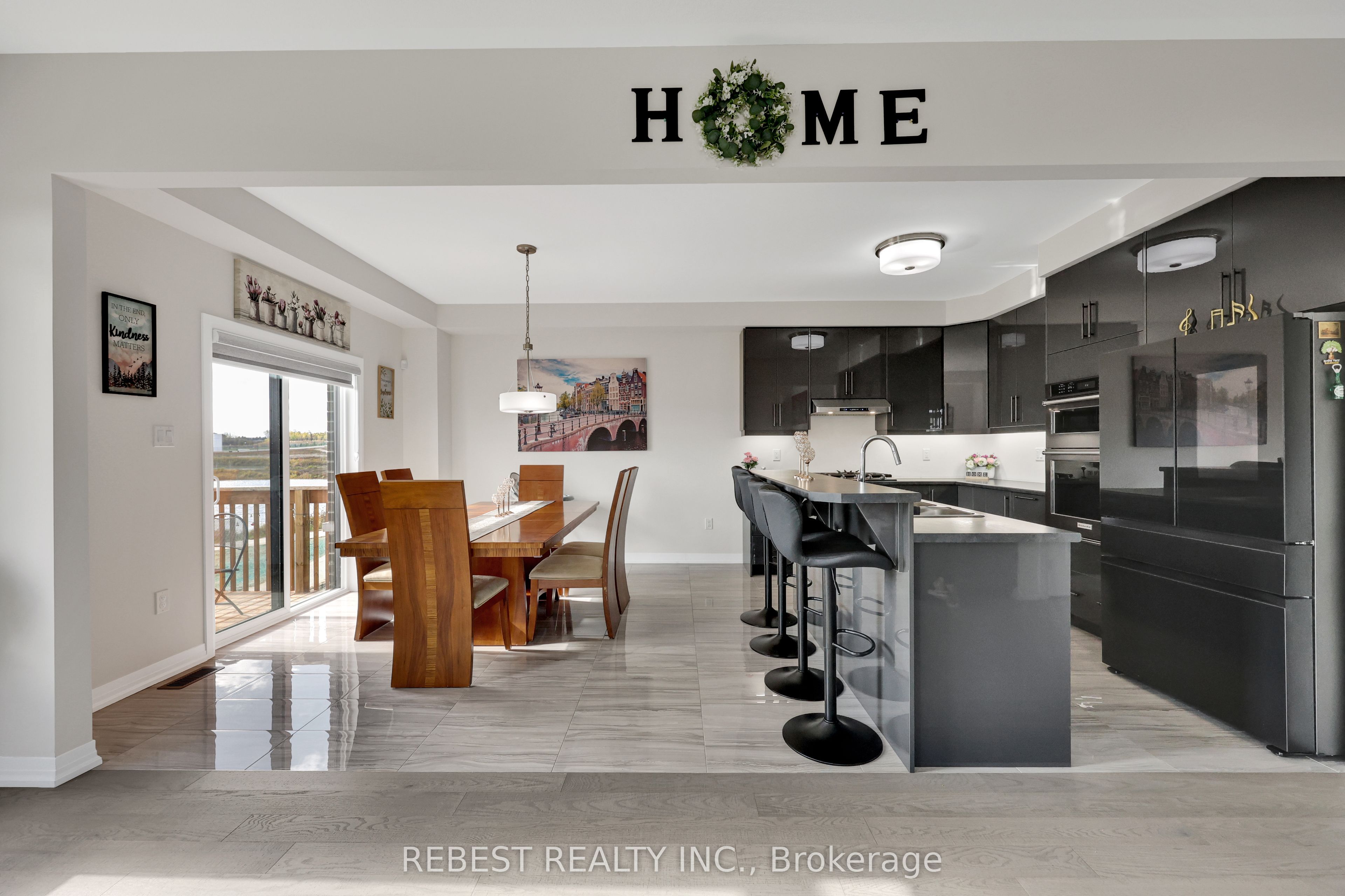 130 Hitchman Street Property Photo 14
