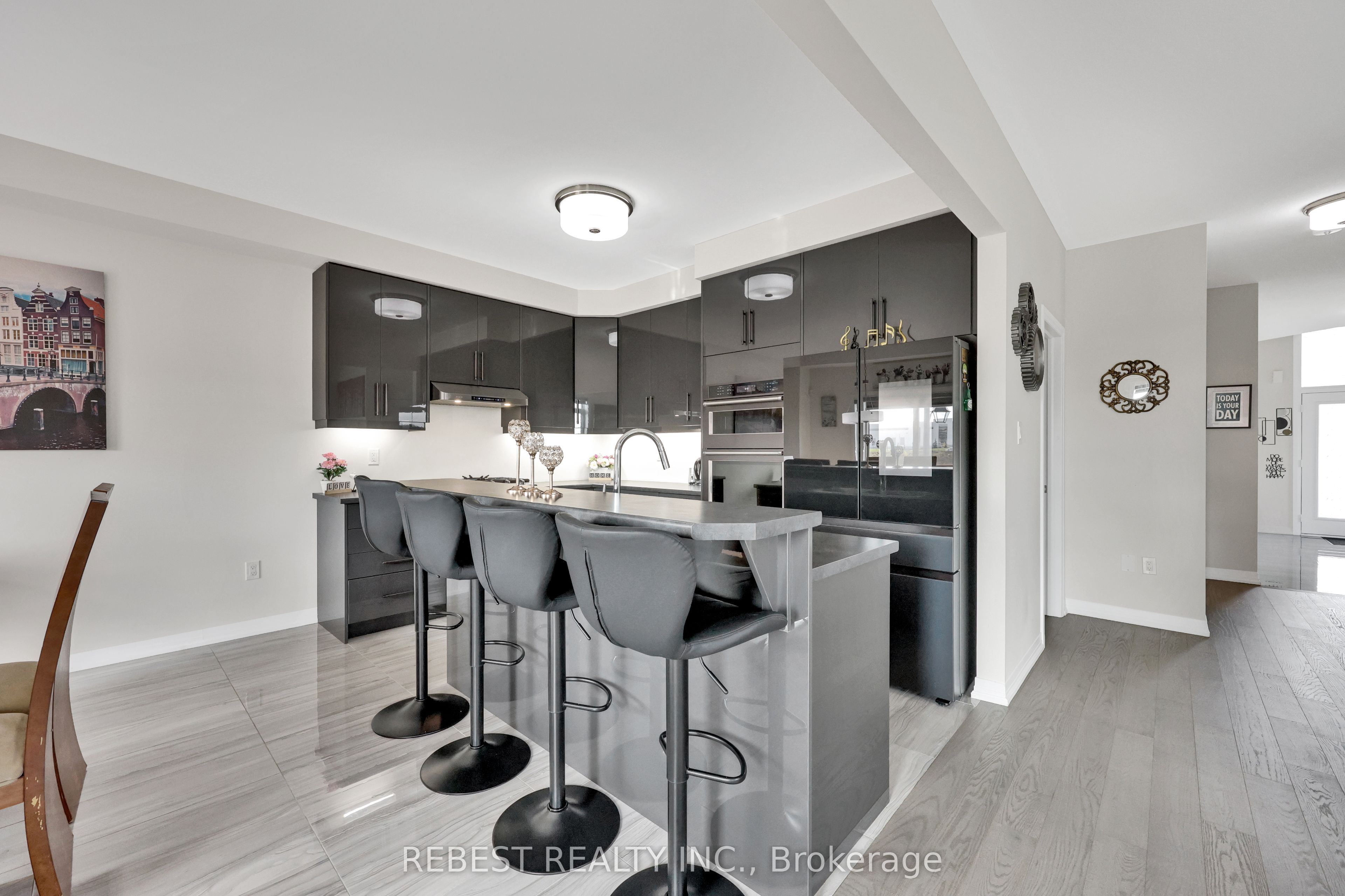 130 Hitchman Street Property Photo 16