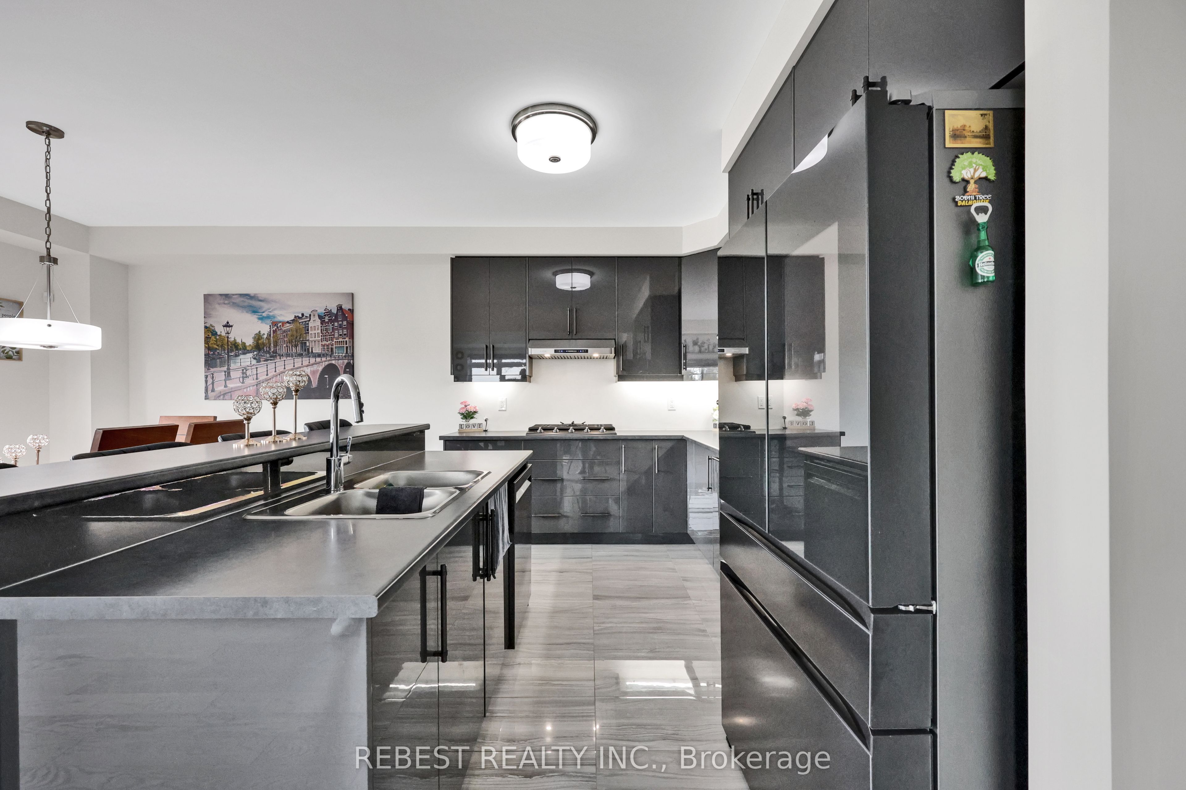 130 Hitchman Street Property Photo 17