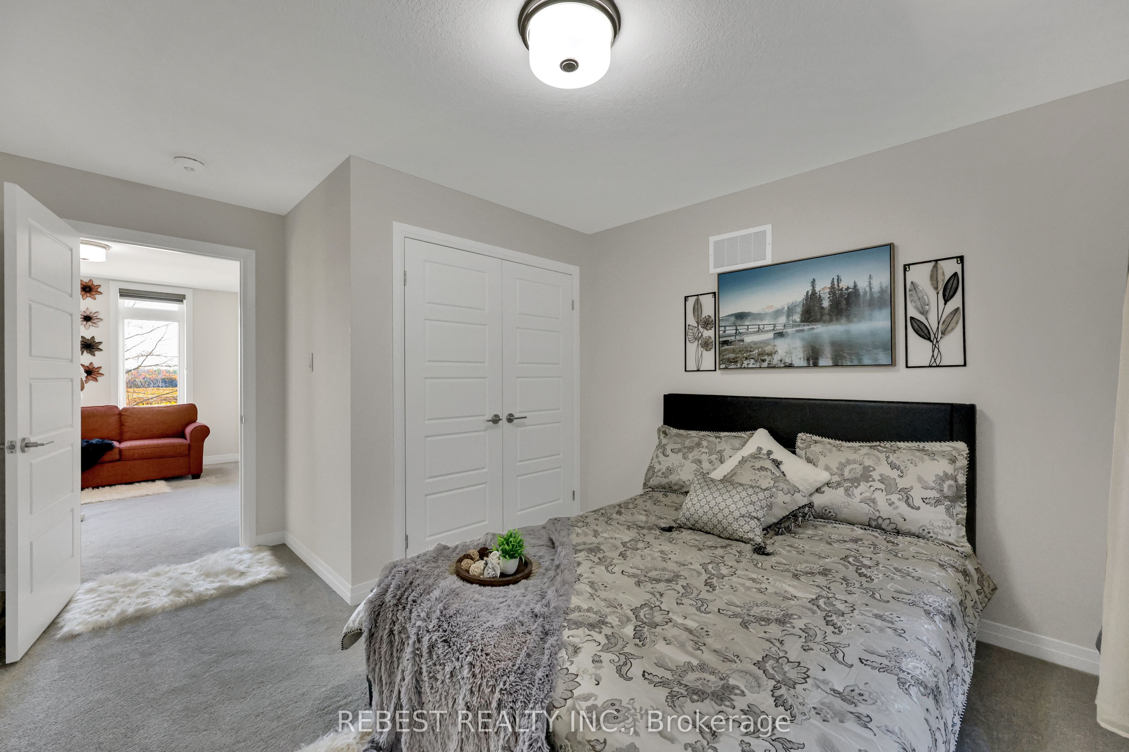 130 Hitchman Street Property Photo 30