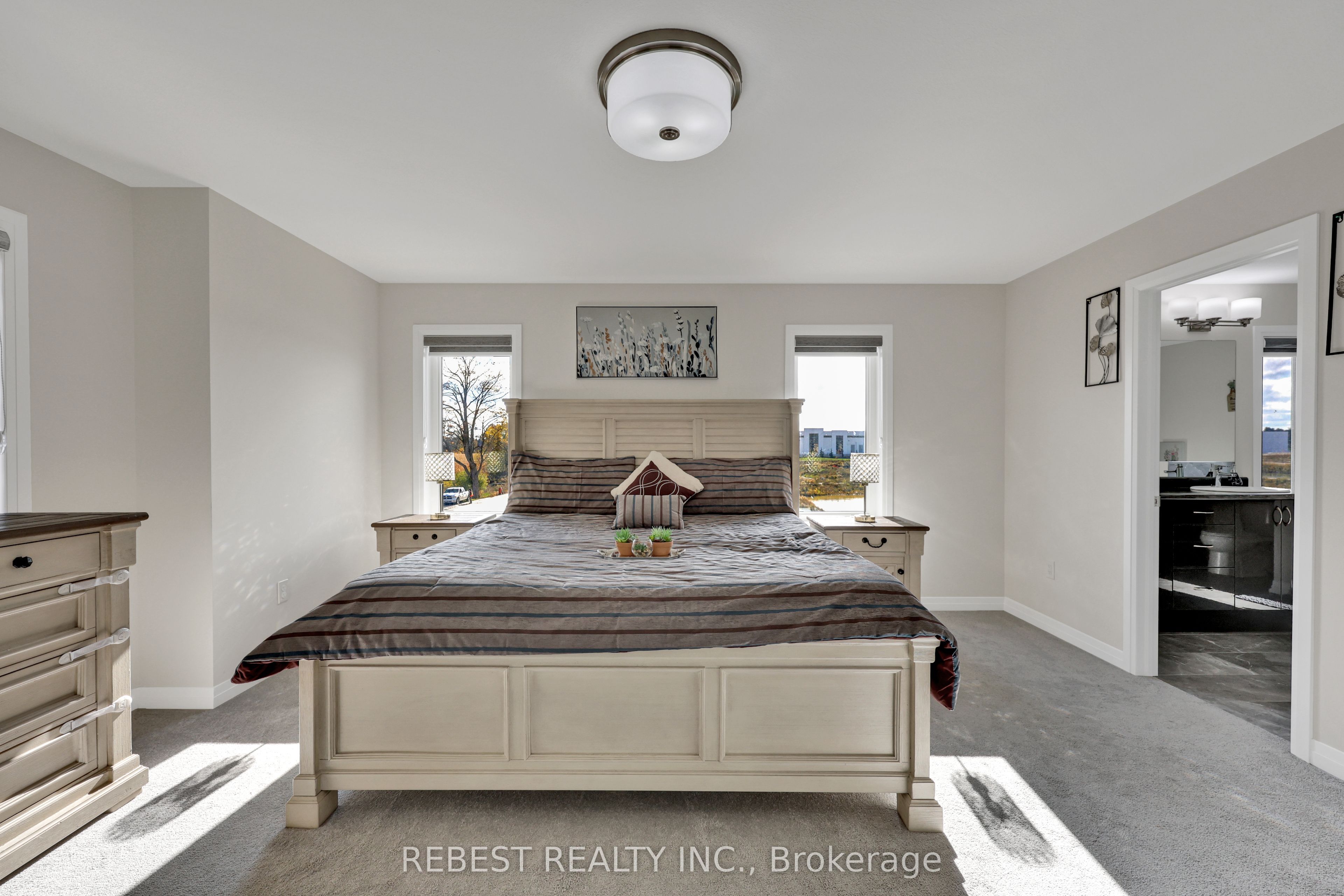 130 Hitchman Street Property Photo 34