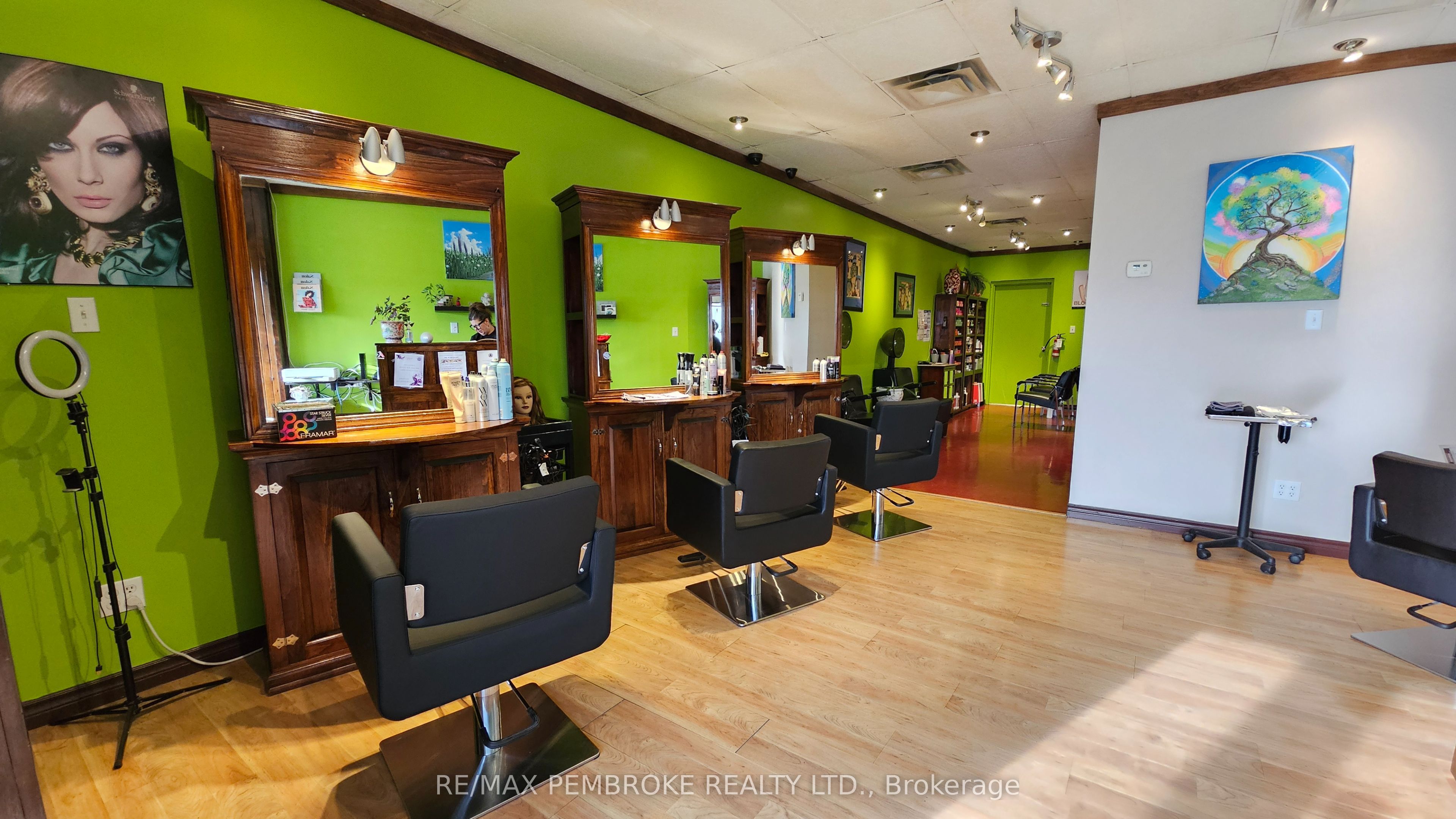 3468 Petawawa Boulevard C Property Photo 7