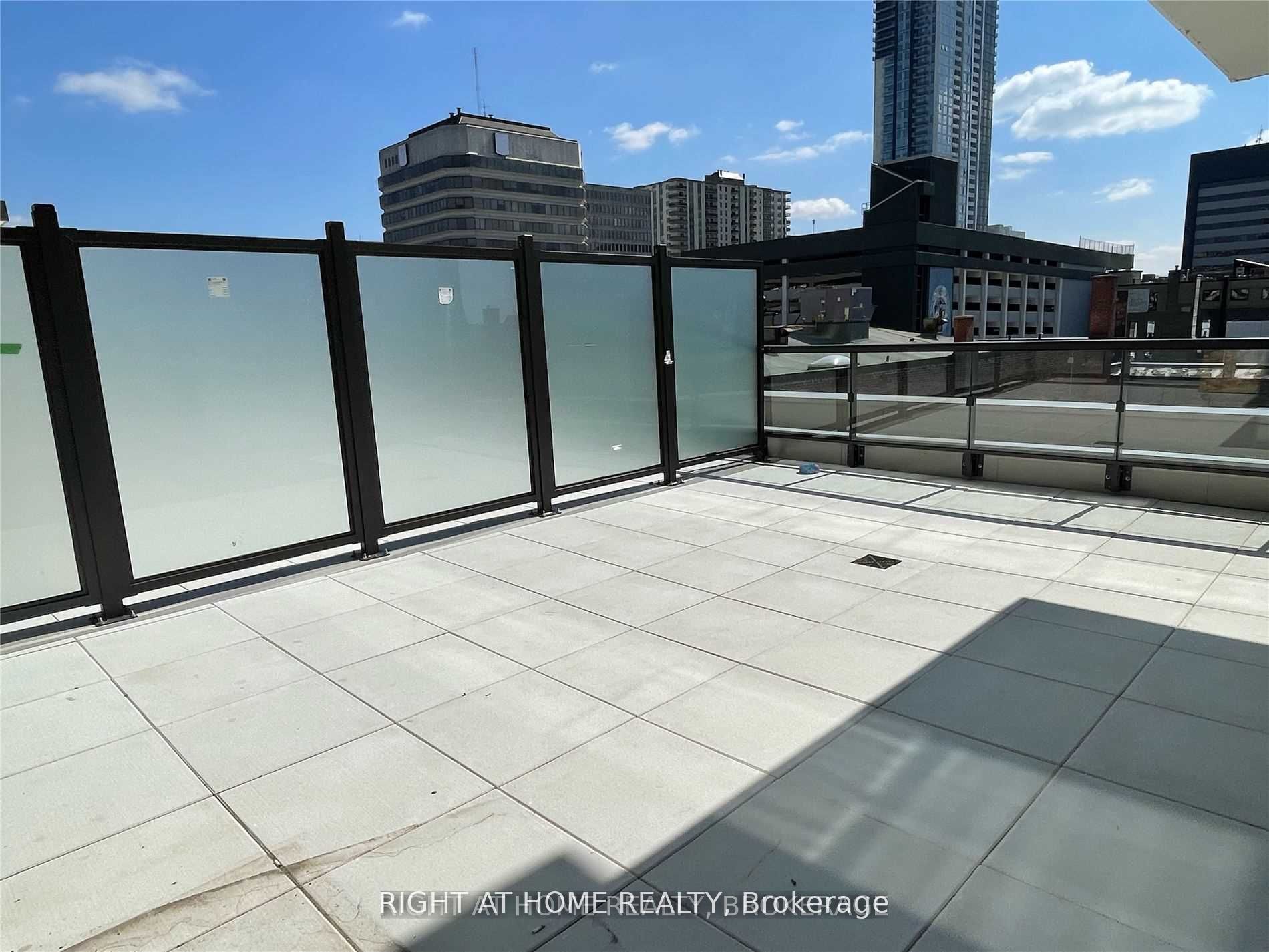 55 Duke Street W 218 Property Photo 19