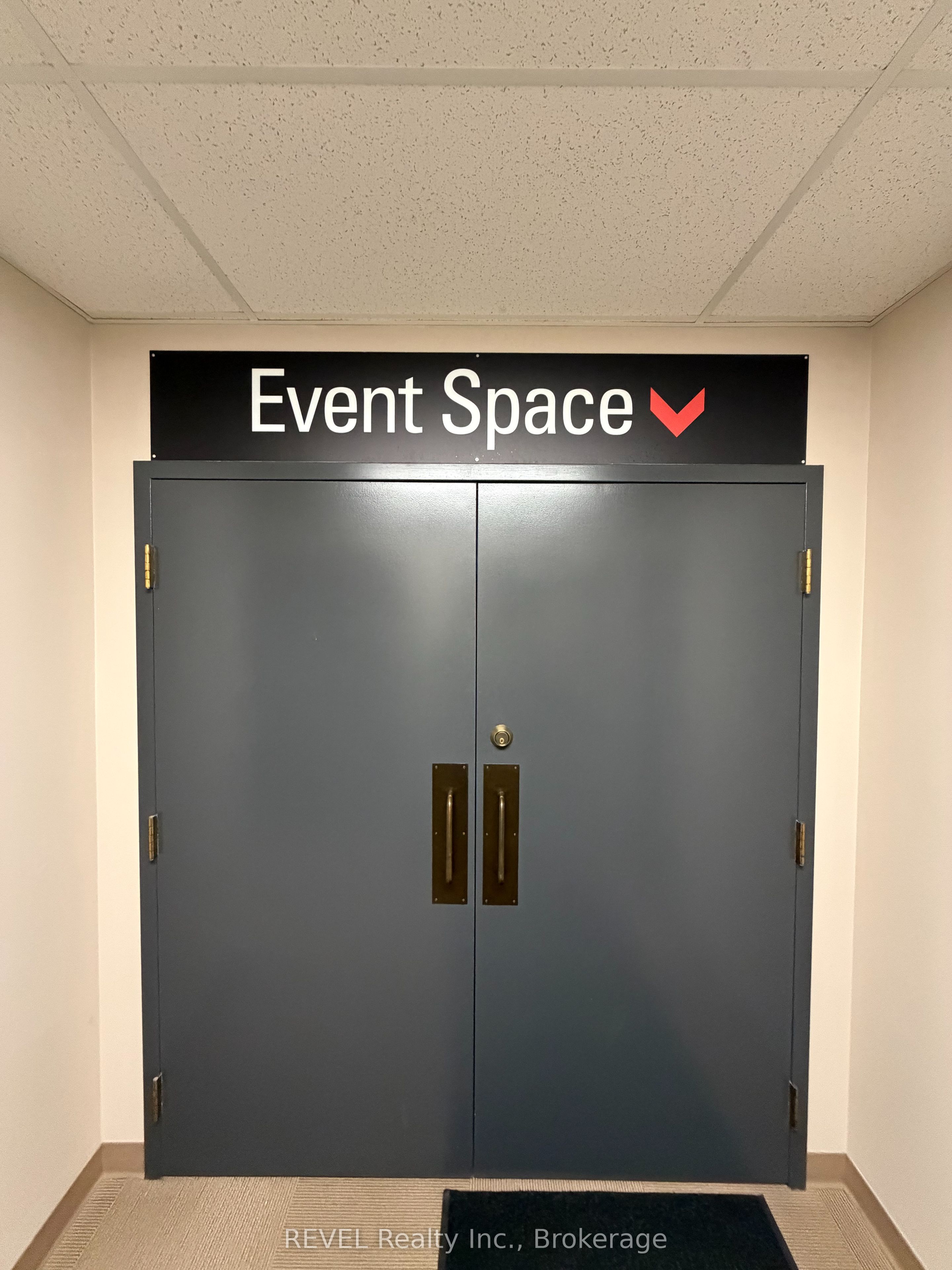 1759 Merrittville Hwy Property Photo 10