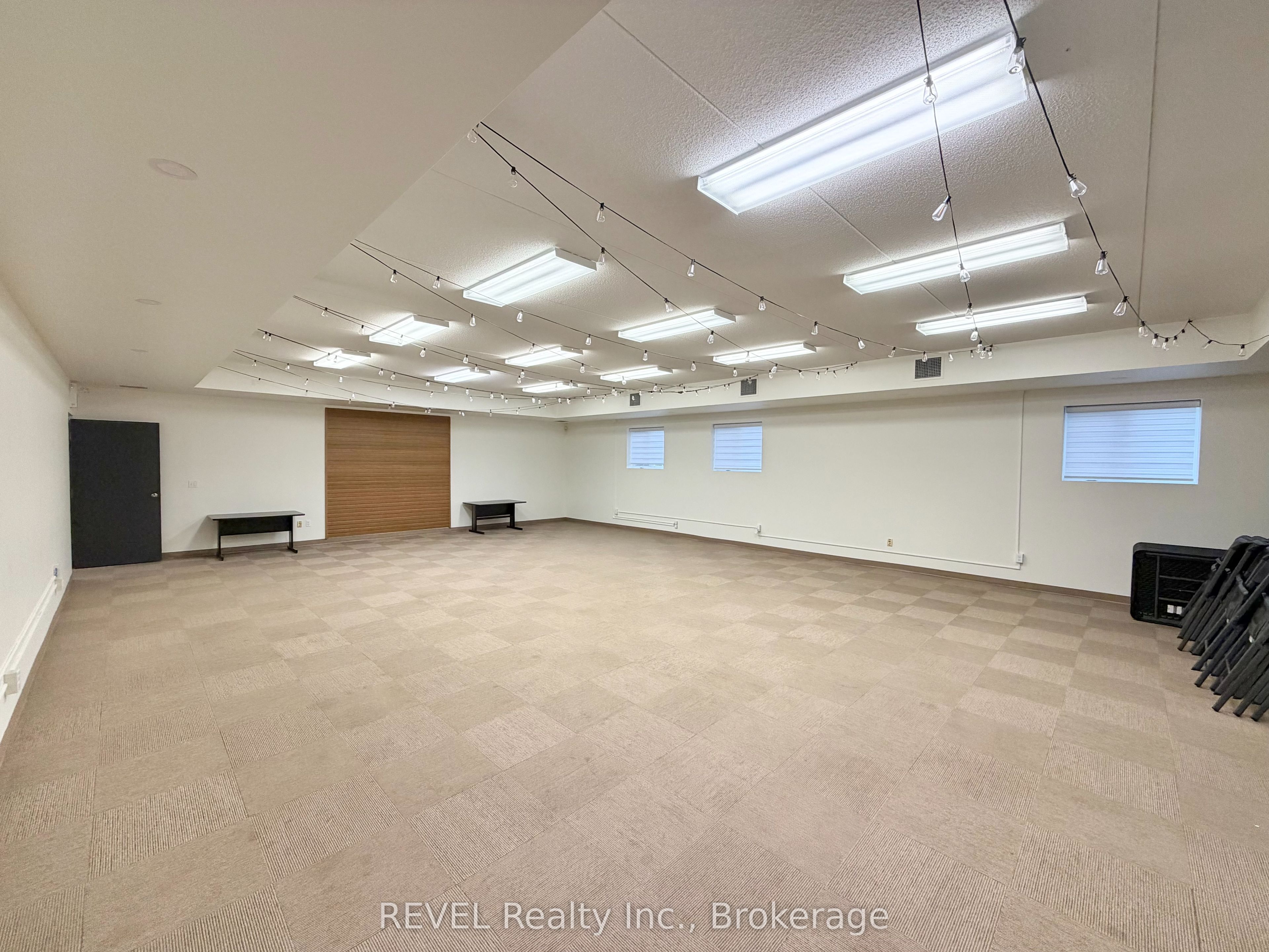 1759 Merrittville Hwy Property Photo 11