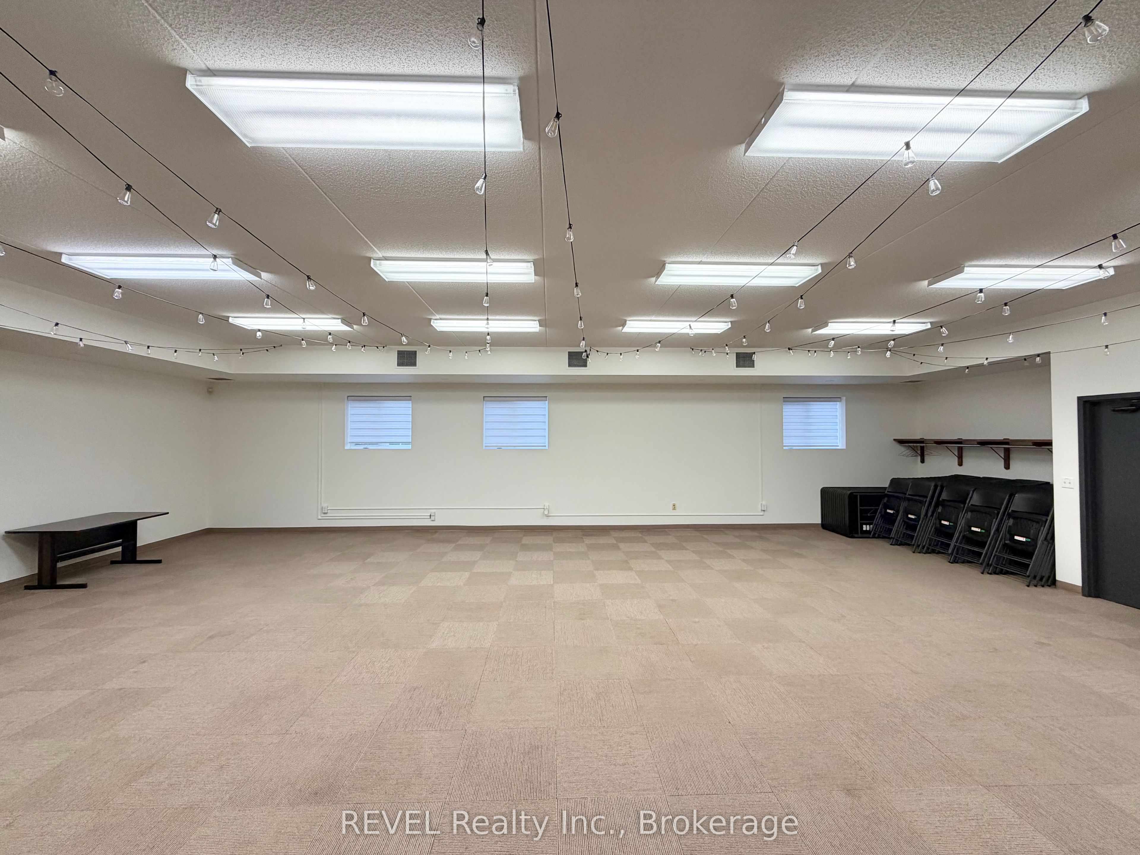 1759 Merrittville Hwy Property Photo 13