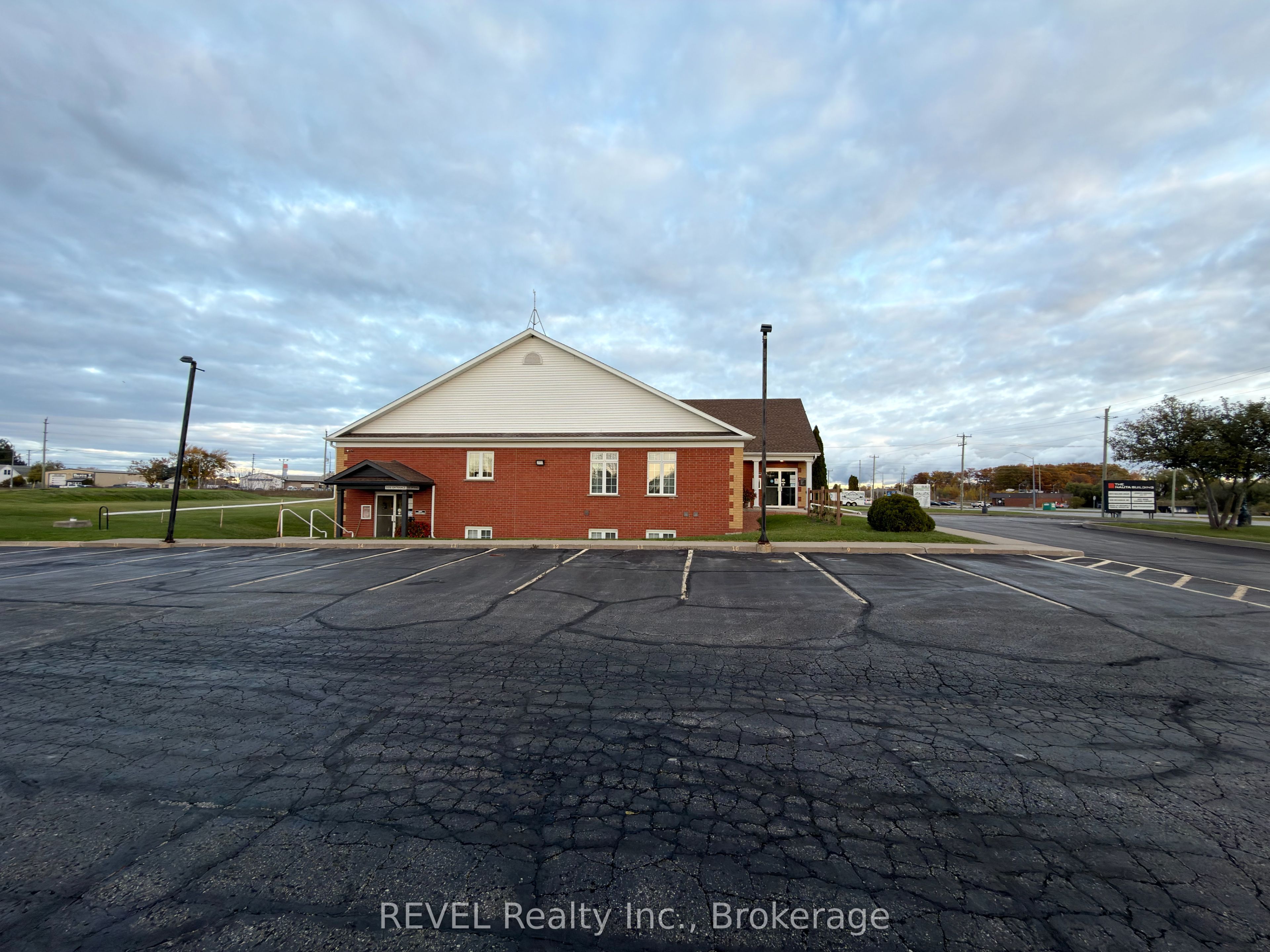 1759 Merrittville Hwy Property Photo 22